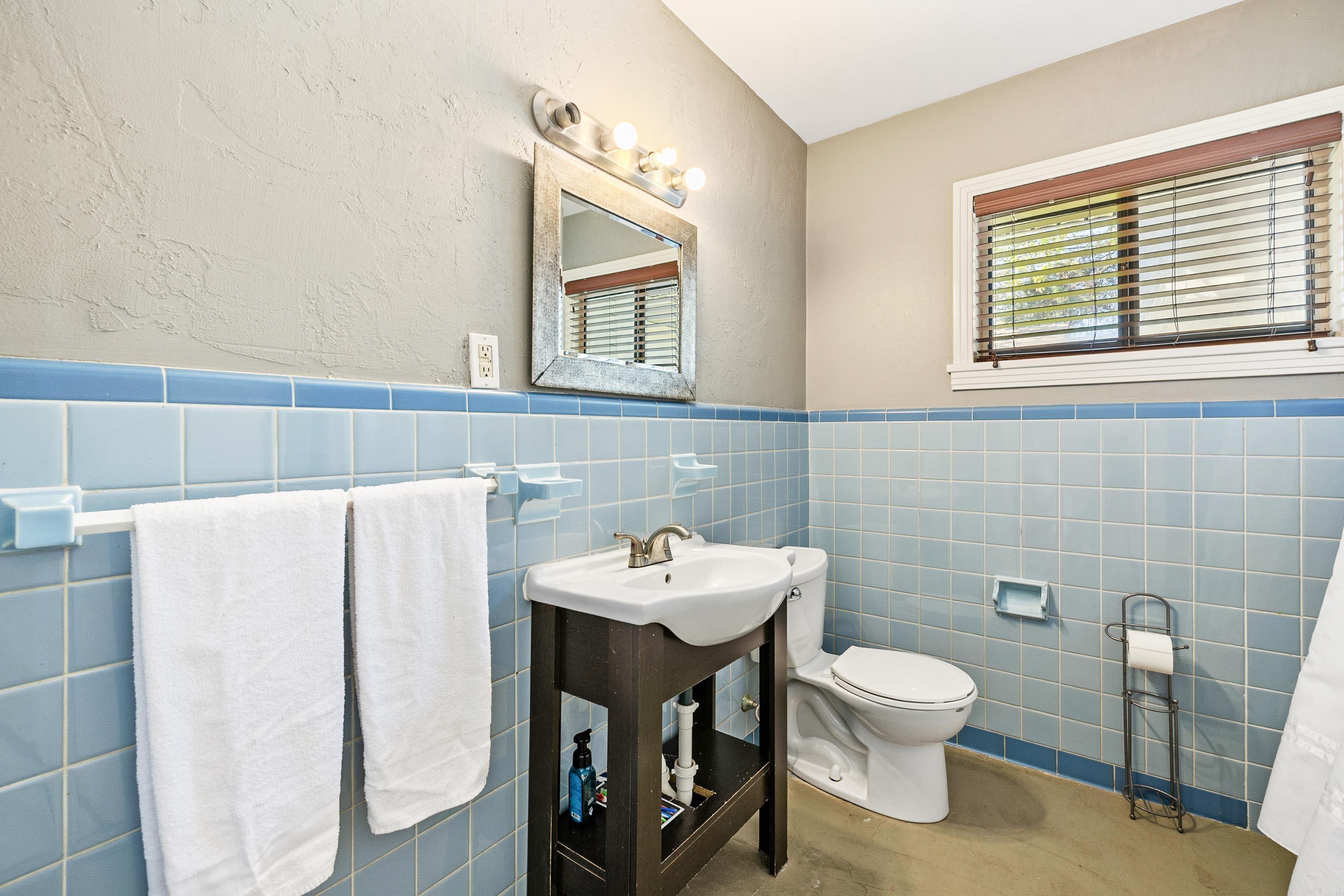 KINGWOOD PLACE - Residential