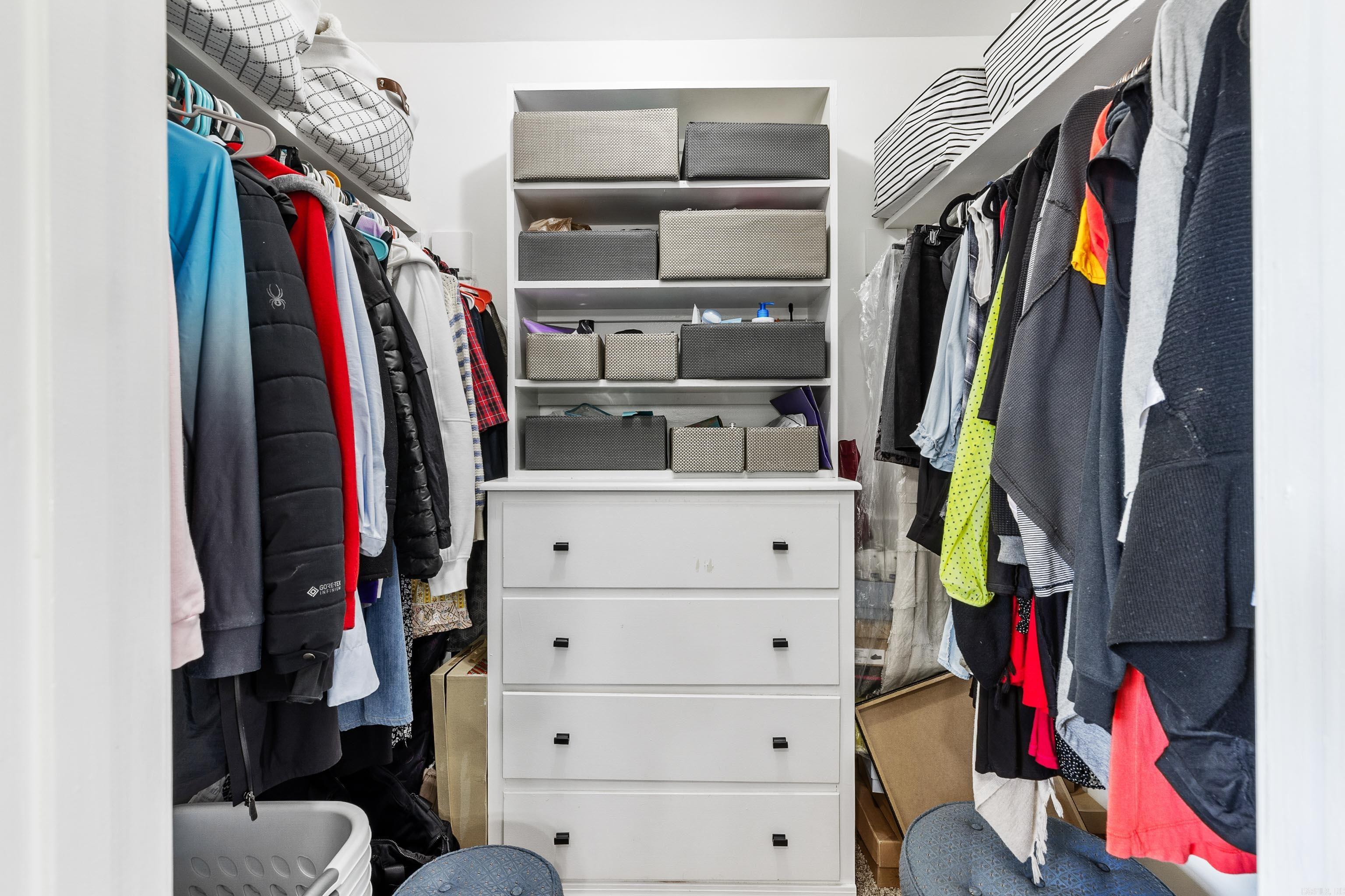 KINGWOOD PLACE - Residential