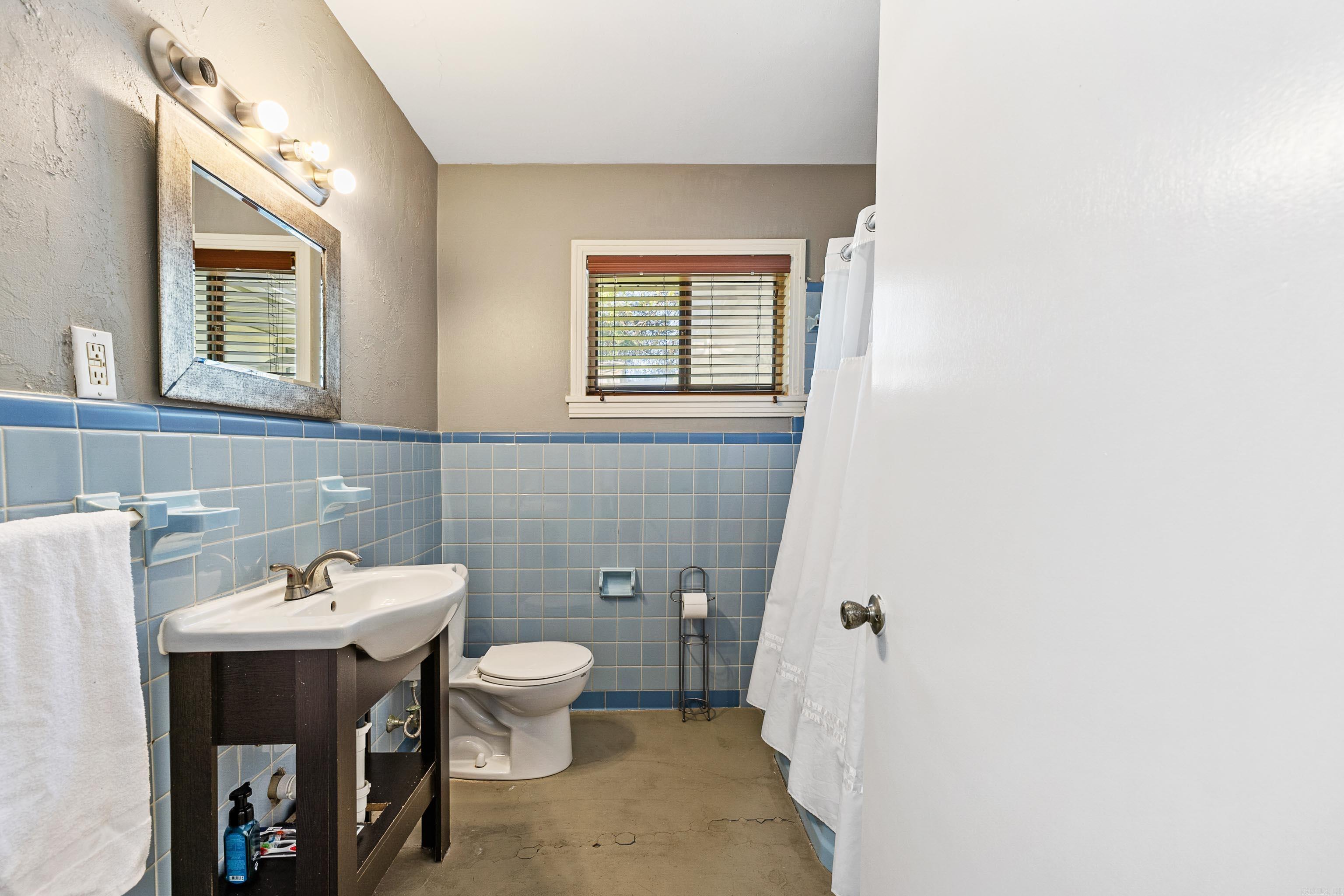 KINGWOOD PLACE - Residential