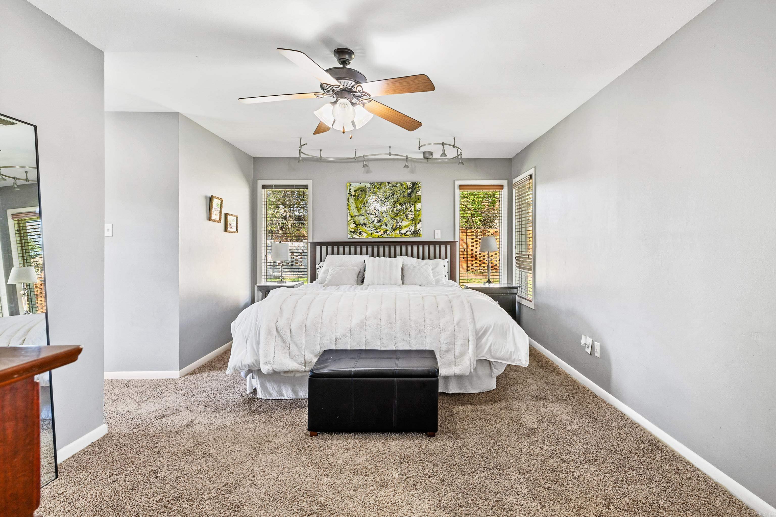 KINGWOOD PLACE - Residential