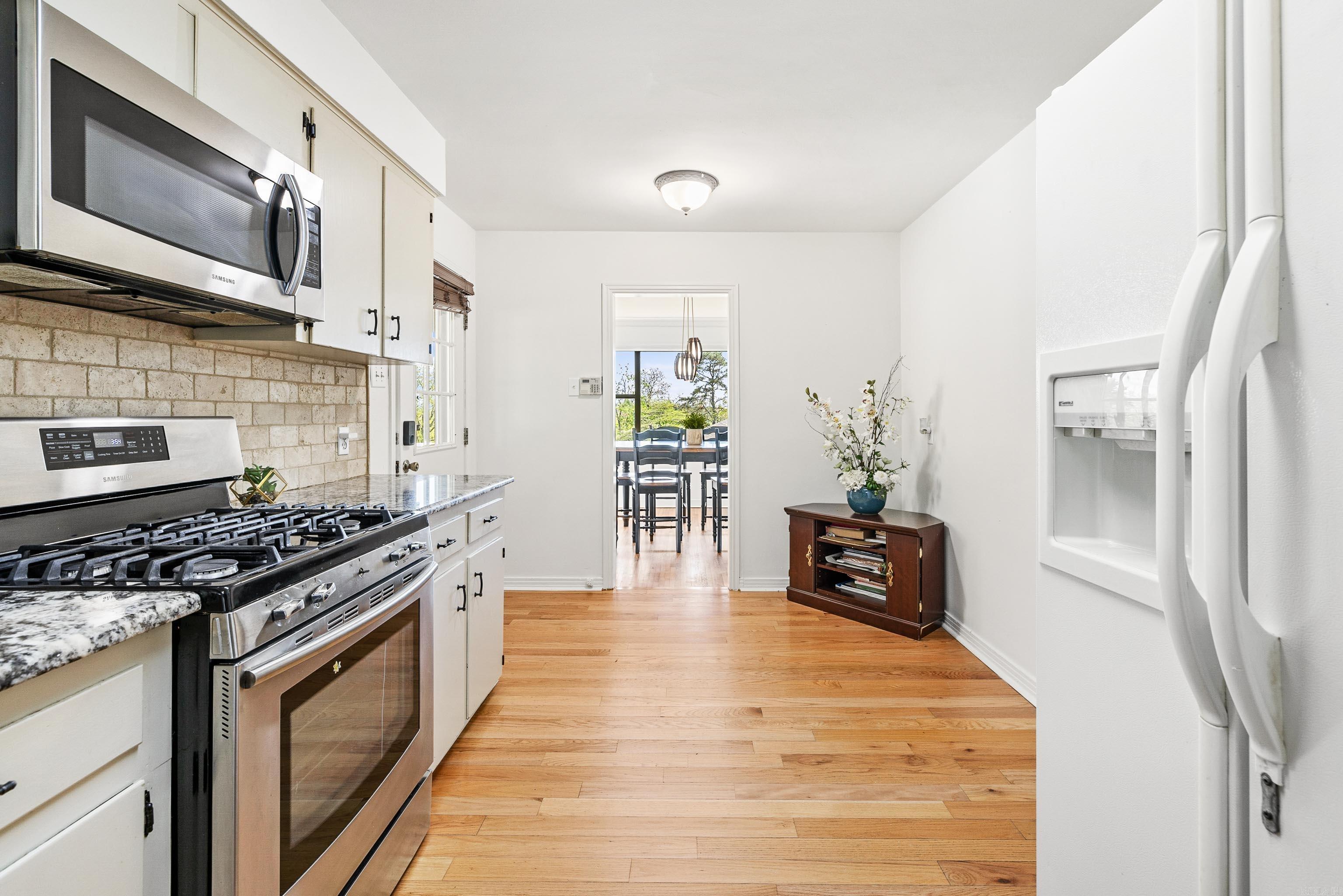 KINGWOOD PLACE - Residential