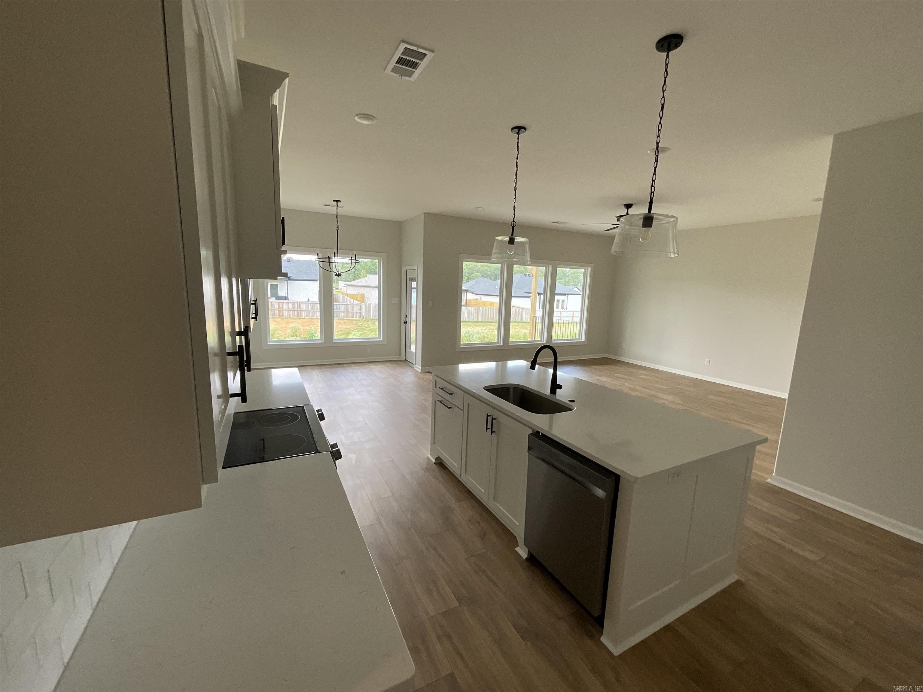 Lombard Heights - Residential