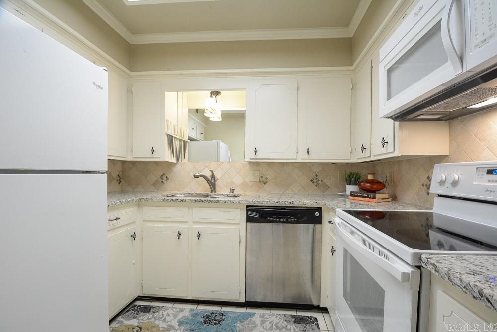 CAMBRIDGE PLACE HPR - Residential