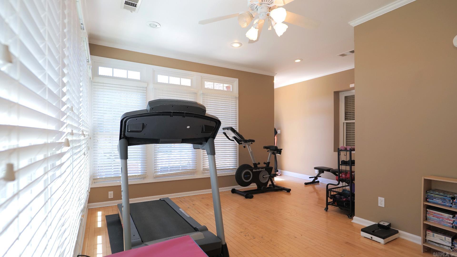 WOODSPRINGS ESTATES PHASE III - Residential