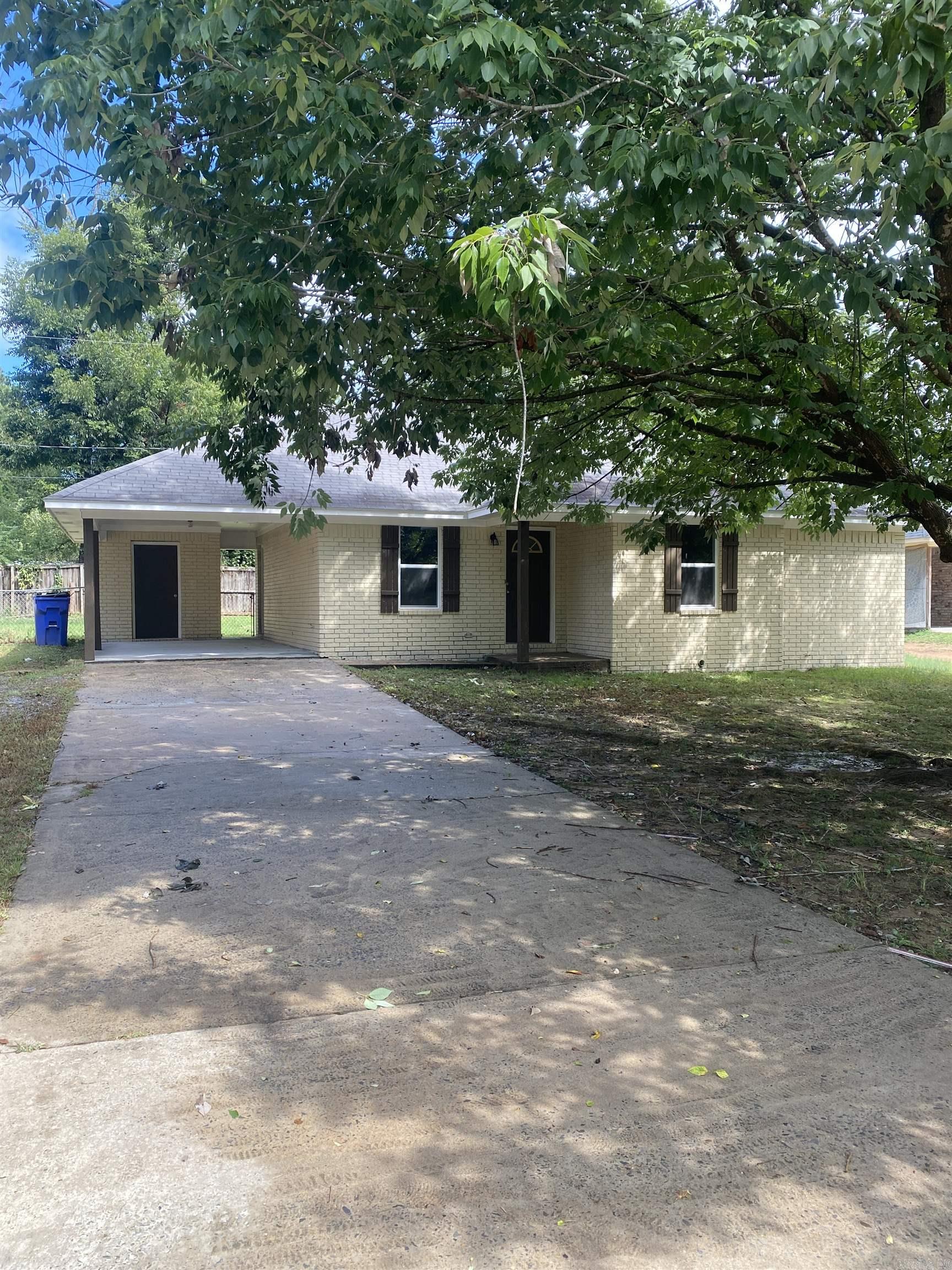 MAGNOLIA POINT - Residential