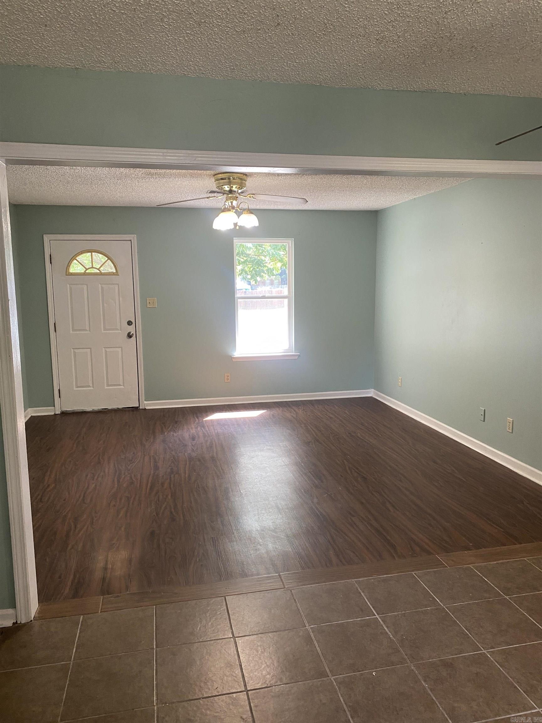 MAGNOLIA POINT - Residential