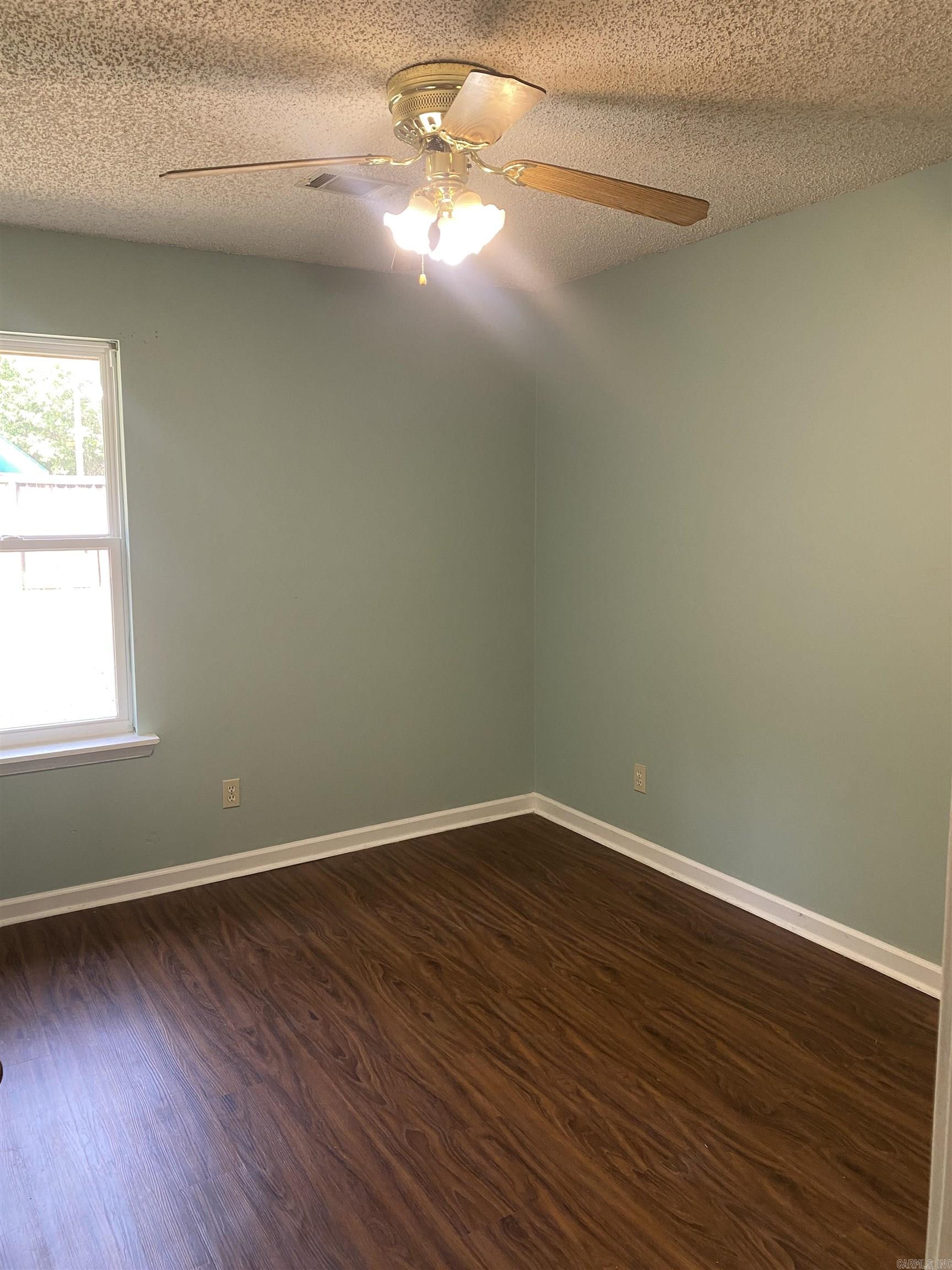 MAGNOLIA POINT - Residential