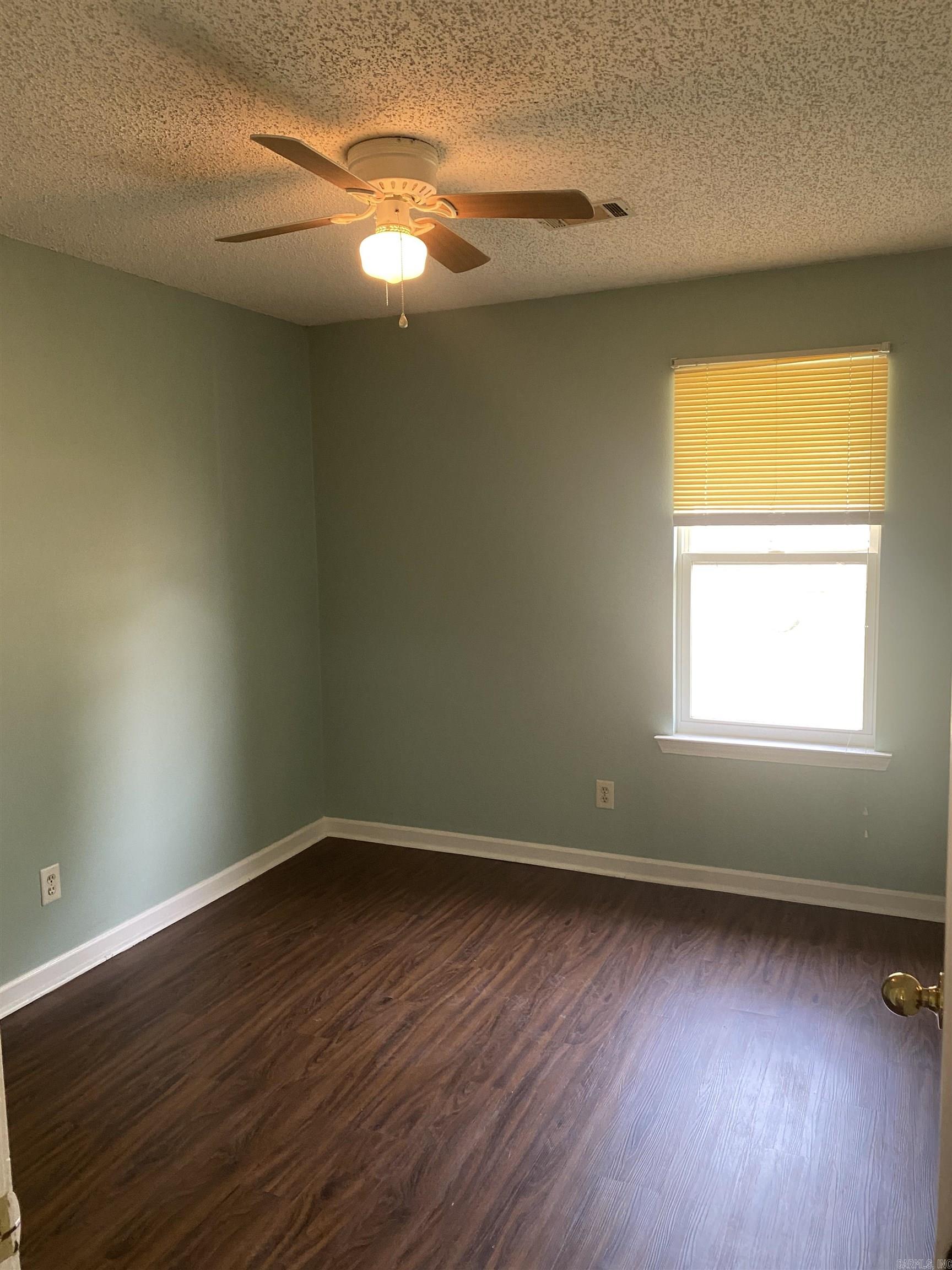 MAGNOLIA POINT - Residential