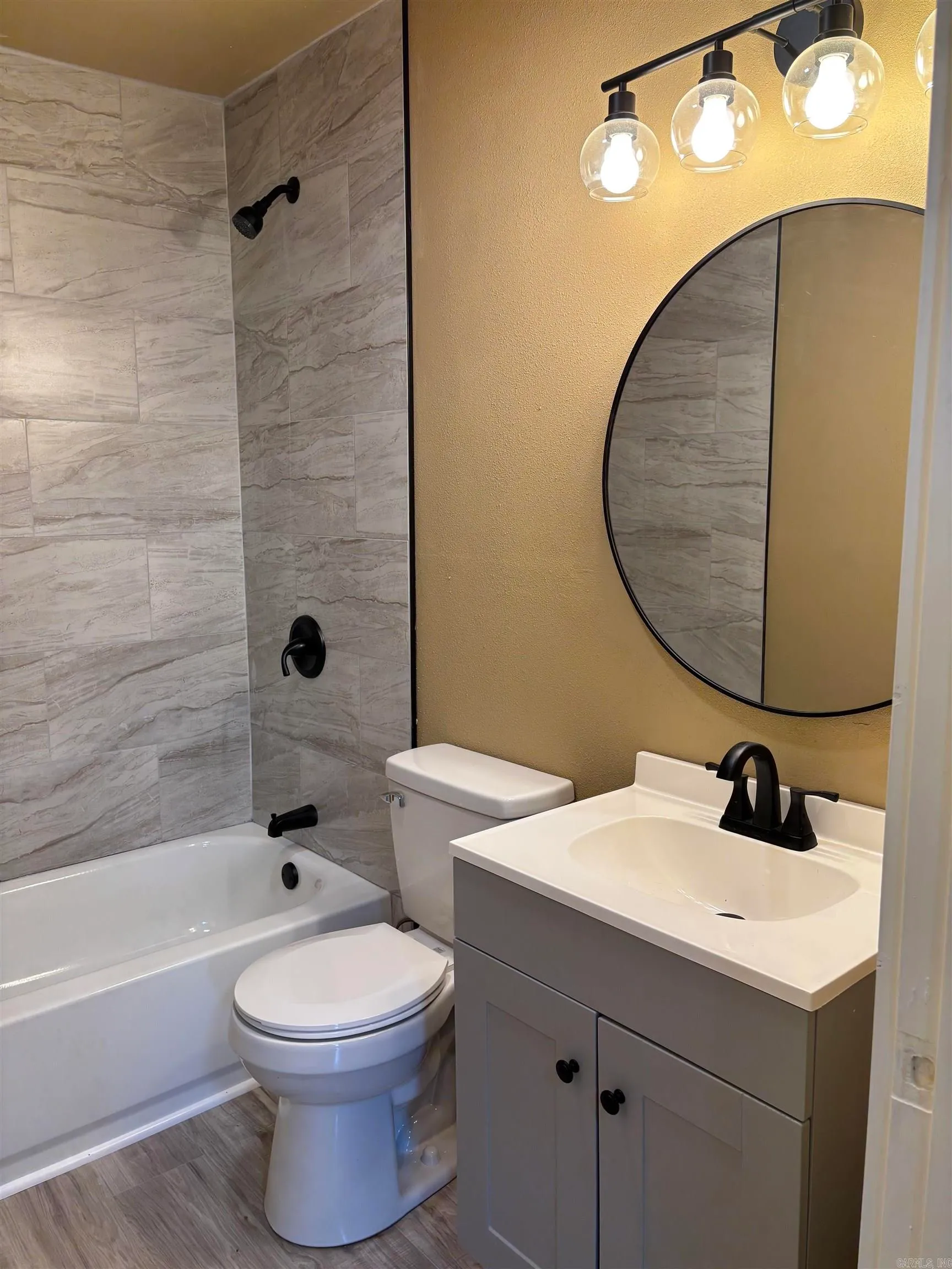 Lonoke, Arkansas 72086, United States, 2 Bedrooms Bedrooms, ,1 BathroomBathrooms,Residential,Pending,214339