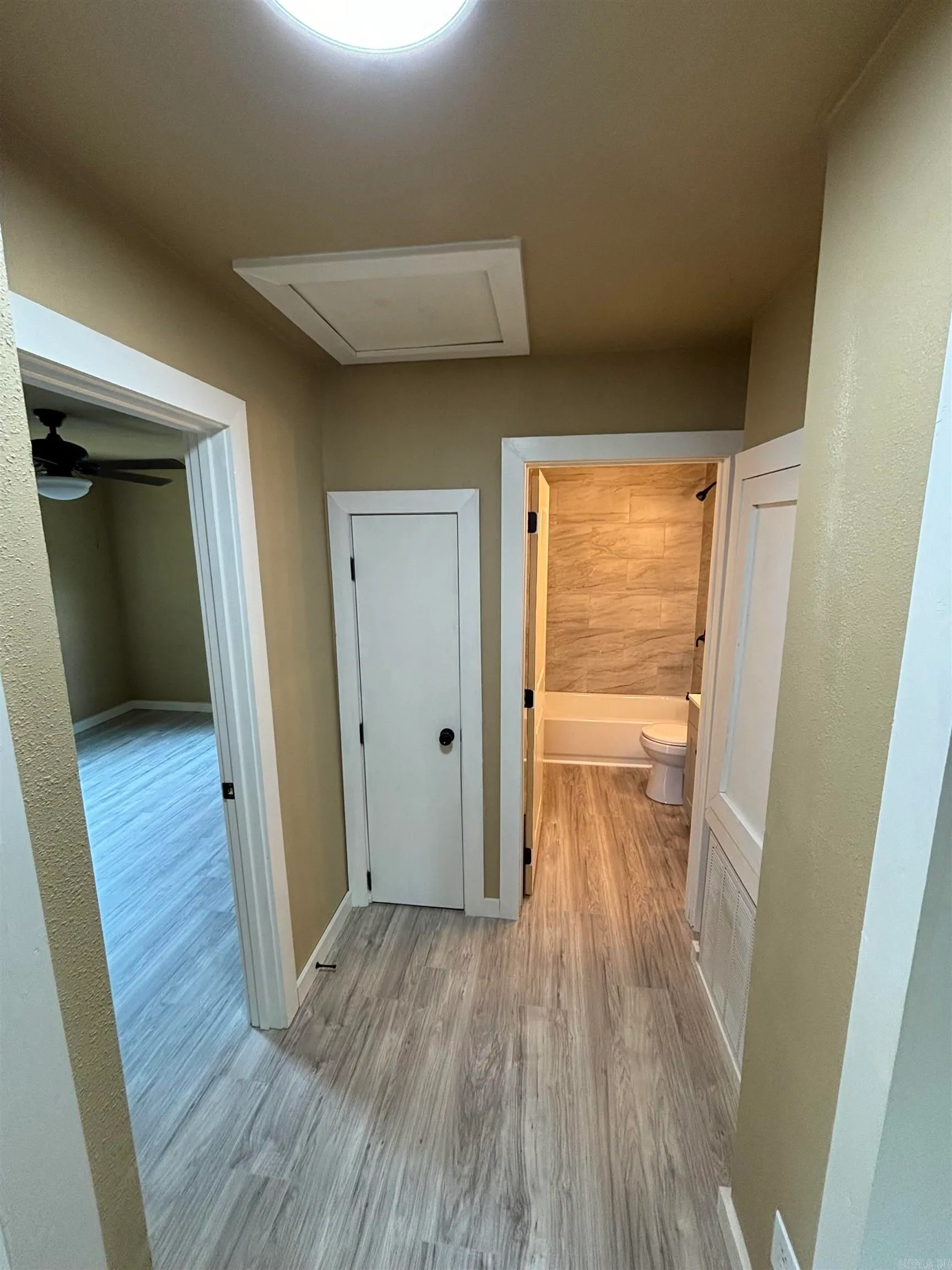 Lonoke, Arkansas 72086, United States, 2 Bedrooms Bedrooms, ,1 BathroomBathrooms,Residential,Pending,214339