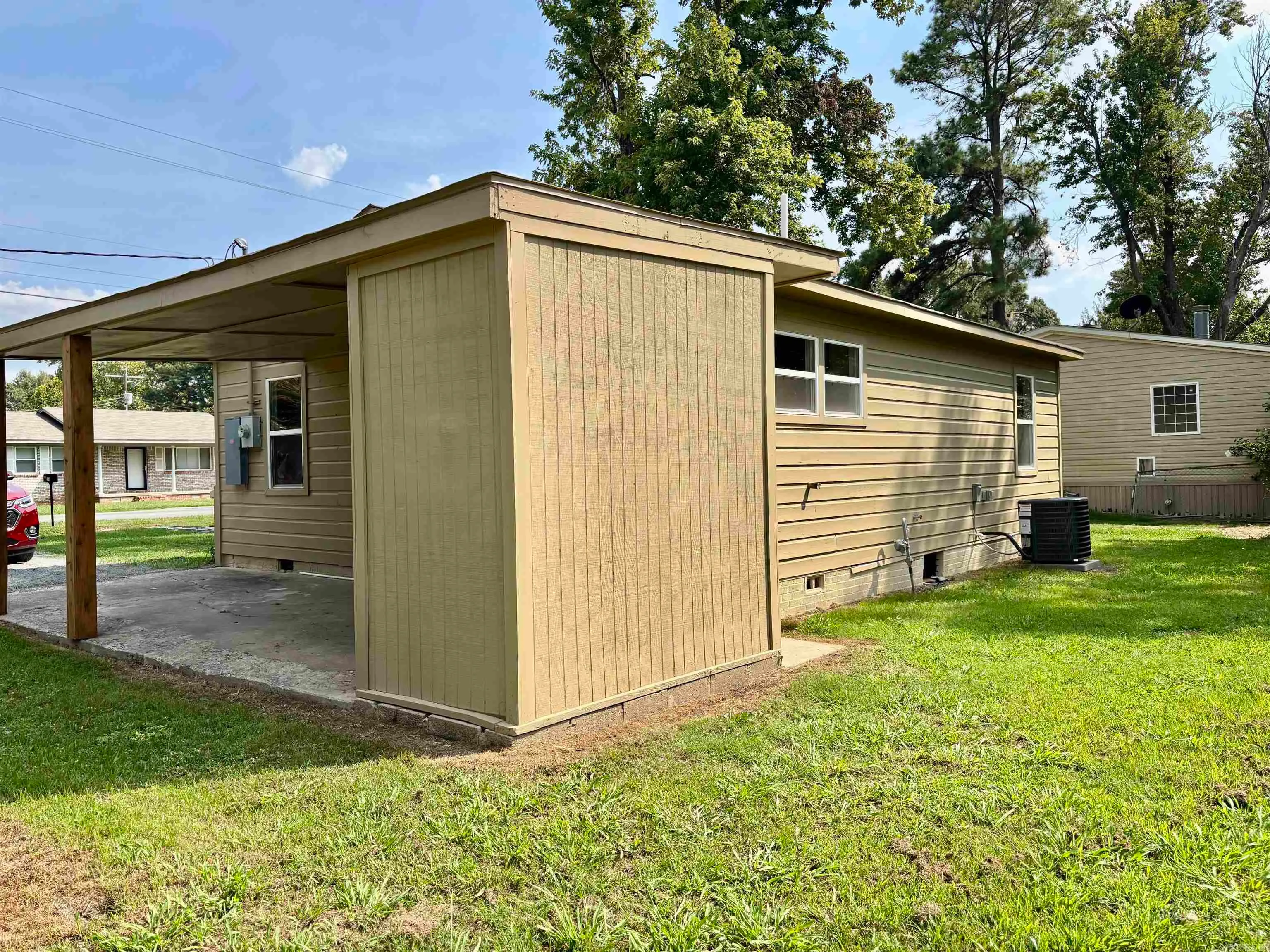 Lonoke, Arkansas 72086, United States, 2 Bedrooms Bedrooms, ,1 BathroomBathrooms,Residential,Pending,214339