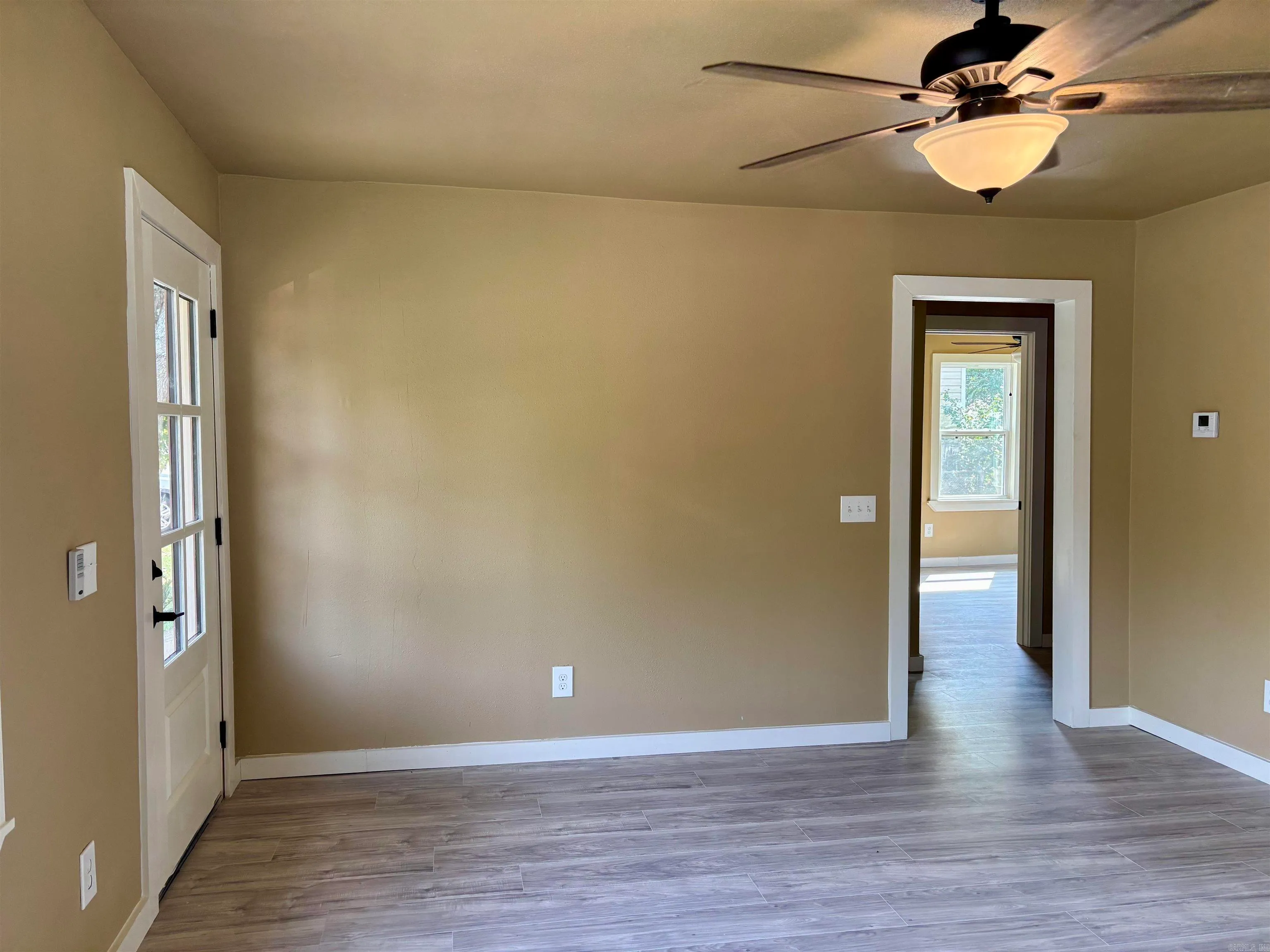 Lonoke, Arkansas 72086, United States, 2 Bedrooms Bedrooms, ,1 BathroomBathrooms,Residential,Pending,214339