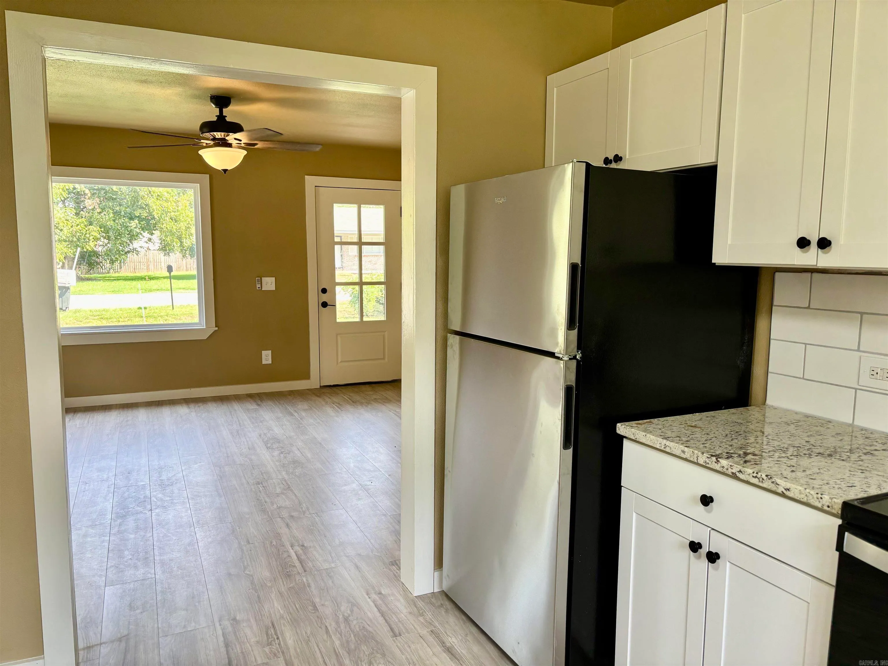 Lonoke, Arkansas 72086, United States, 2 Bedrooms Bedrooms, ,1 BathroomBathrooms,Residential,Pending,214339