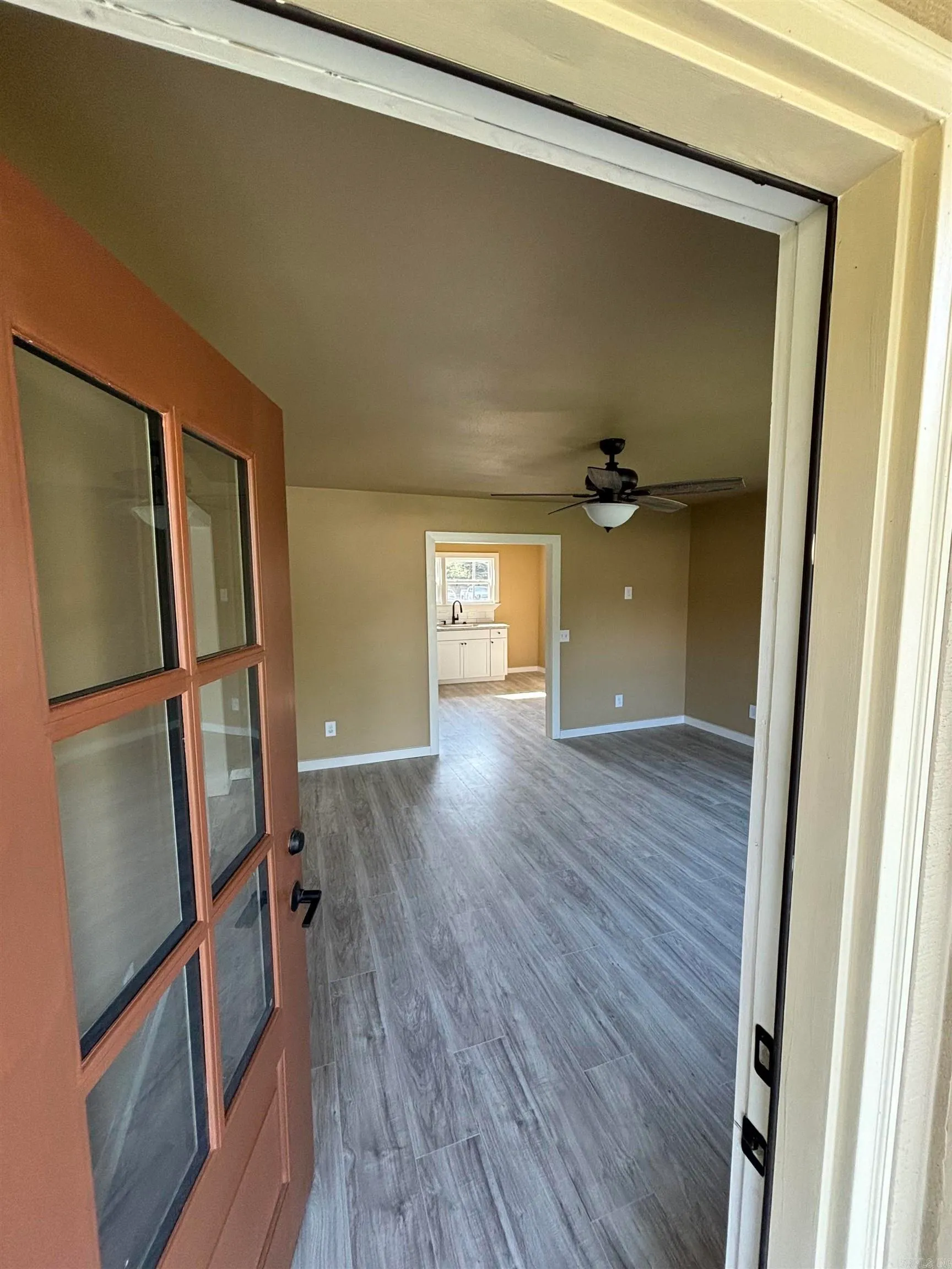 Lonoke, Arkansas 72086, United States, 2 Bedrooms Bedrooms, ,1 BathroomBathrooms,Residential,Pending,214339