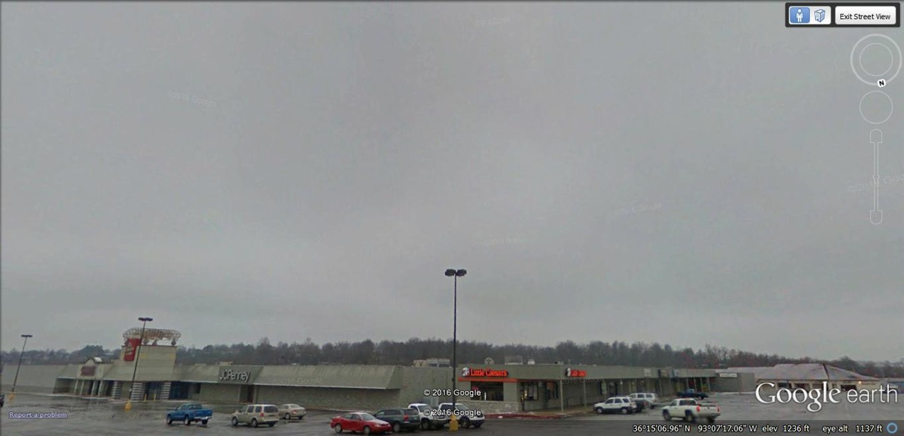 A 49,330 square foot lease space available in The Fashion Center in Harrison, Arkansas.
