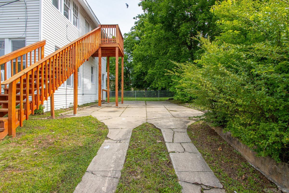 Weldon E Wrights - Residential