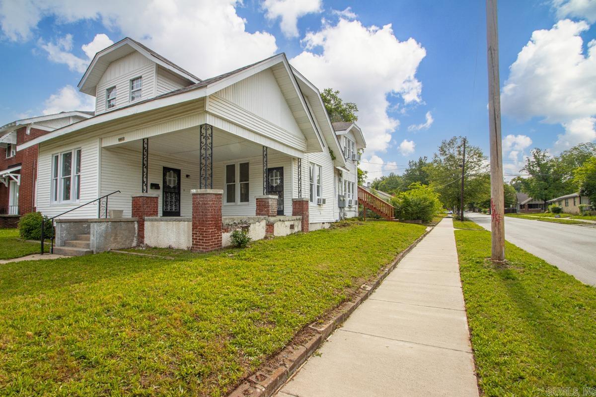 Weldon E Wrights - Residential
