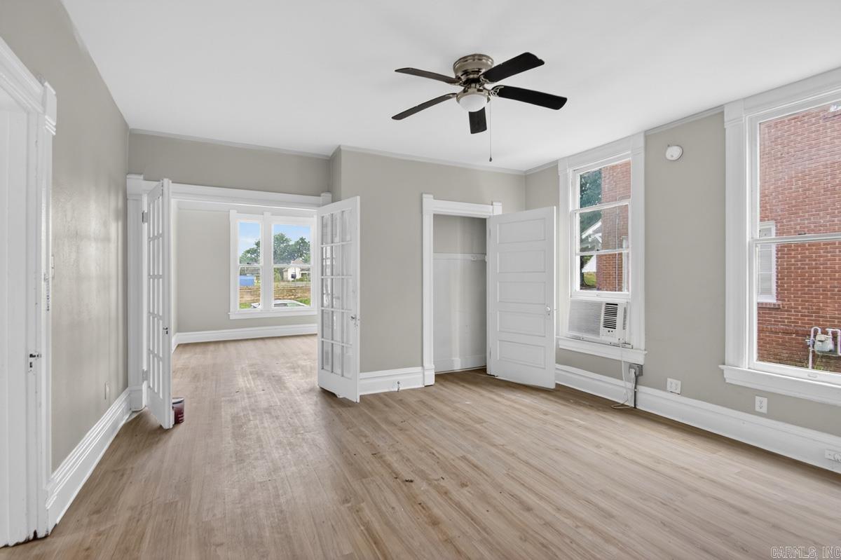 Weldon E Wrights - Residential