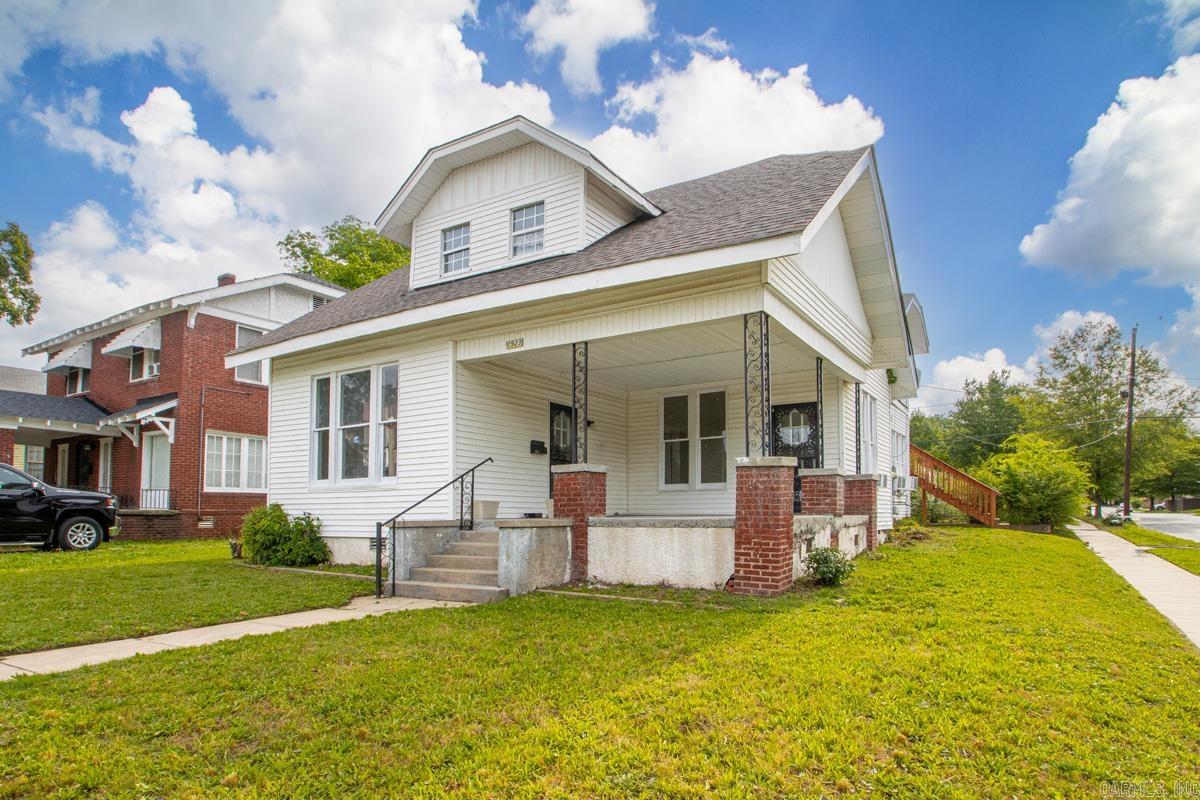 Weldon E Wrights - Residential