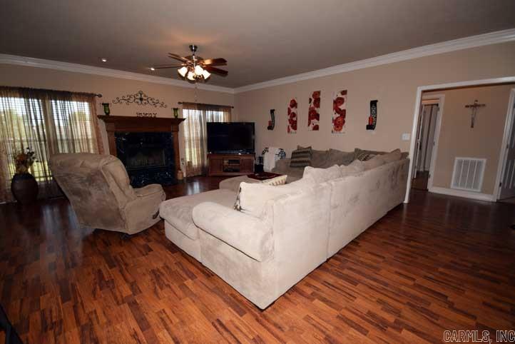 Royal Oaks - Residential