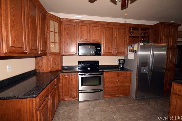 Royal Oaks - Residential