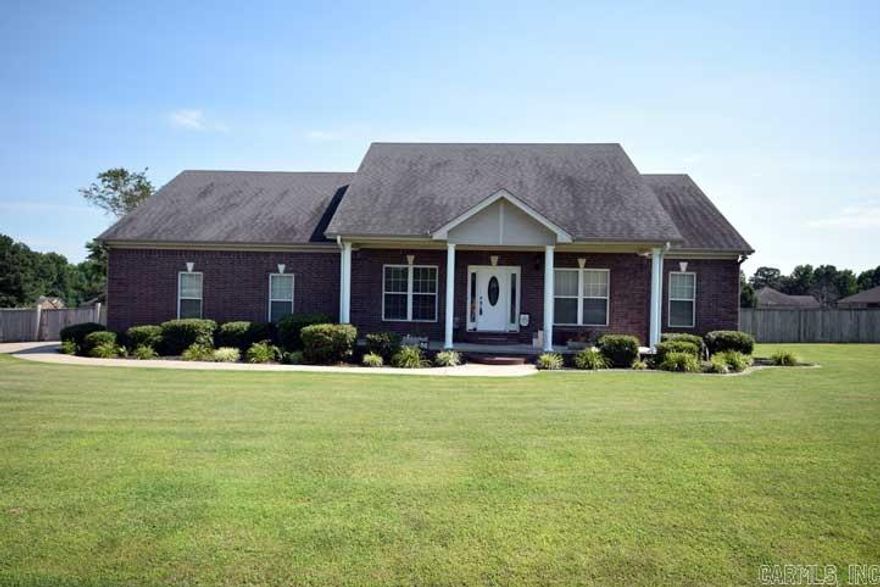 Looking for elbow room? This awesome 4 bed, 2 bath house sits on a 1 acre lot (fully fenced) in a secluded subdivision of like homes. Open floor plan with a huge great room with fireplace. Granite countertops! Formal dining currently used as an office. Luxurious master bath with a large walk in closet to hold all your shoes! Split floor plan. Owners have original plans with possible expansion into attic for bonus living. PLUS NO HWY 5 TRAFFIC!! Put this on your short list! Call for a private tour!