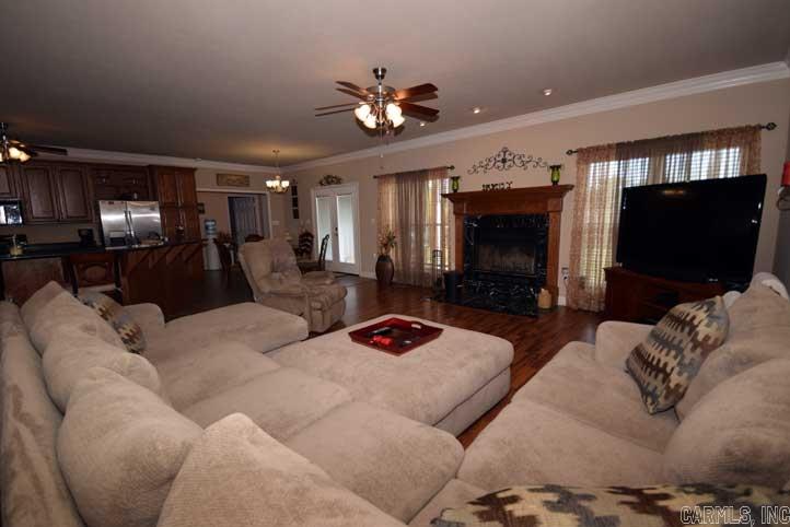 Royal Oaks - Residential