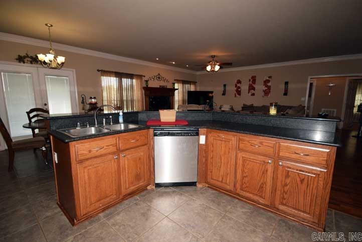 Royal Oaks - Residential