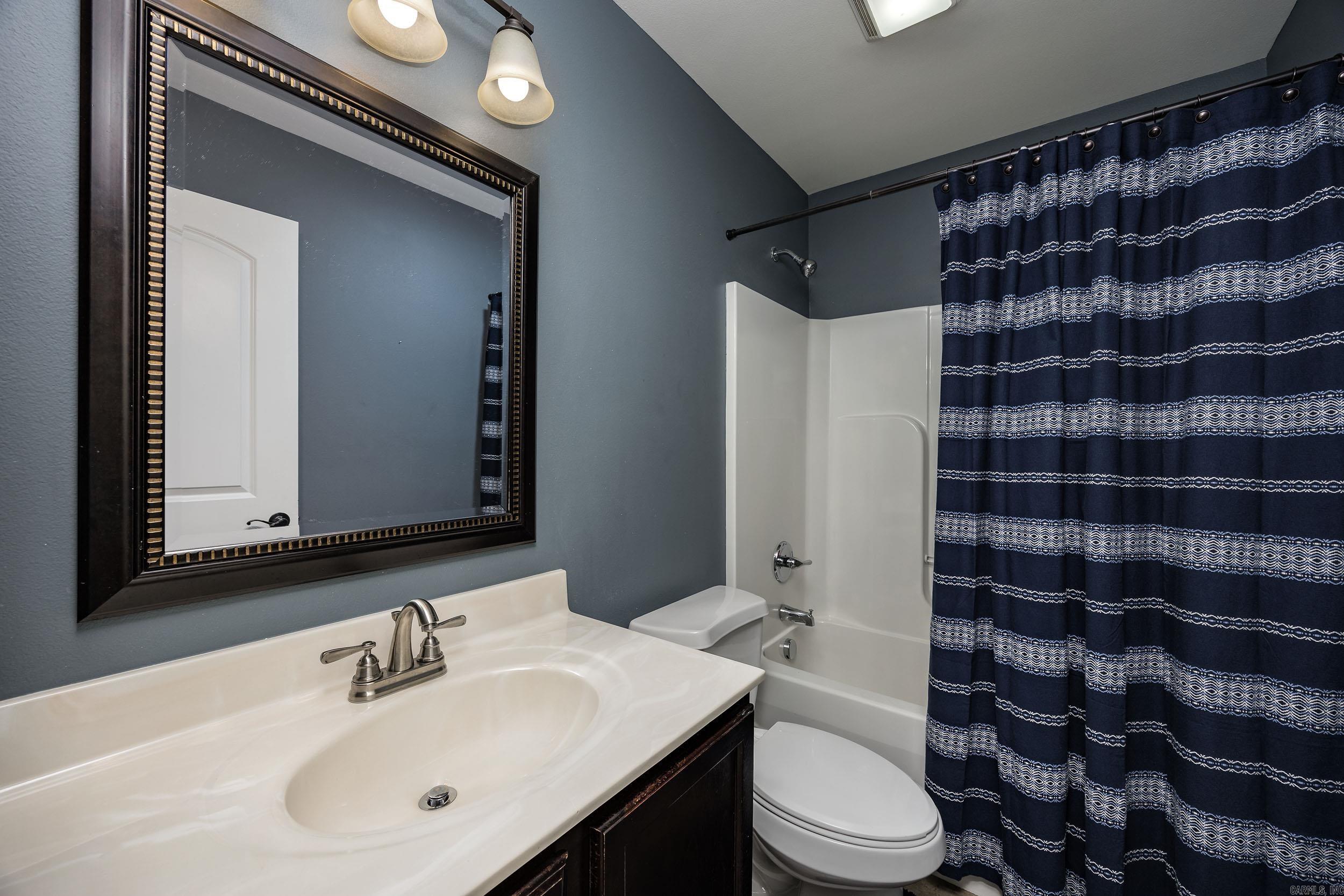 NORTH HAVEN - Residential