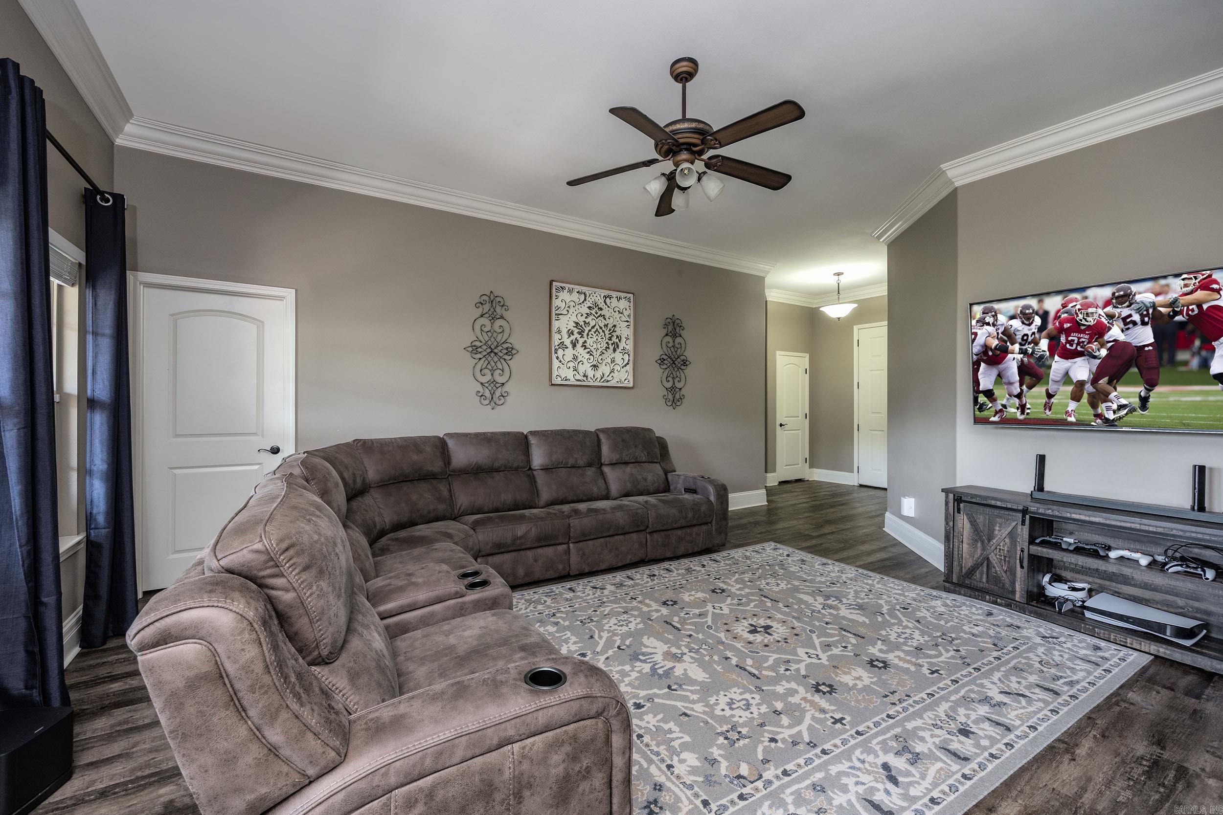 NORTH HAVEN - Residential