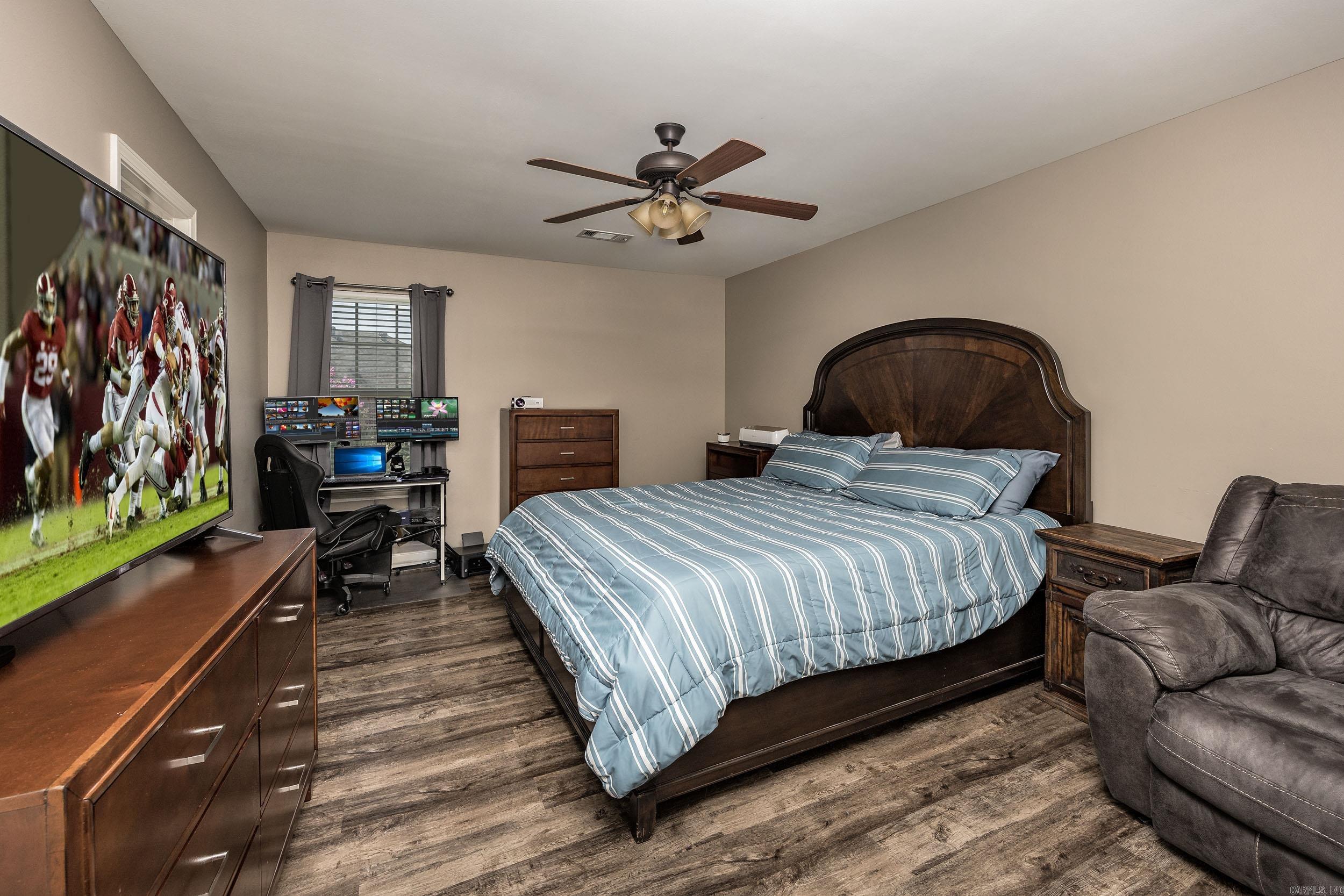 NORTH HAVEN - Residential