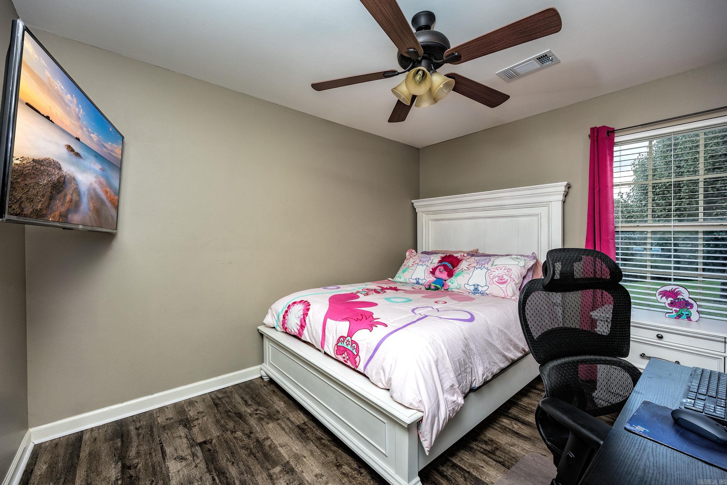 NORTH HAVEN - Residential