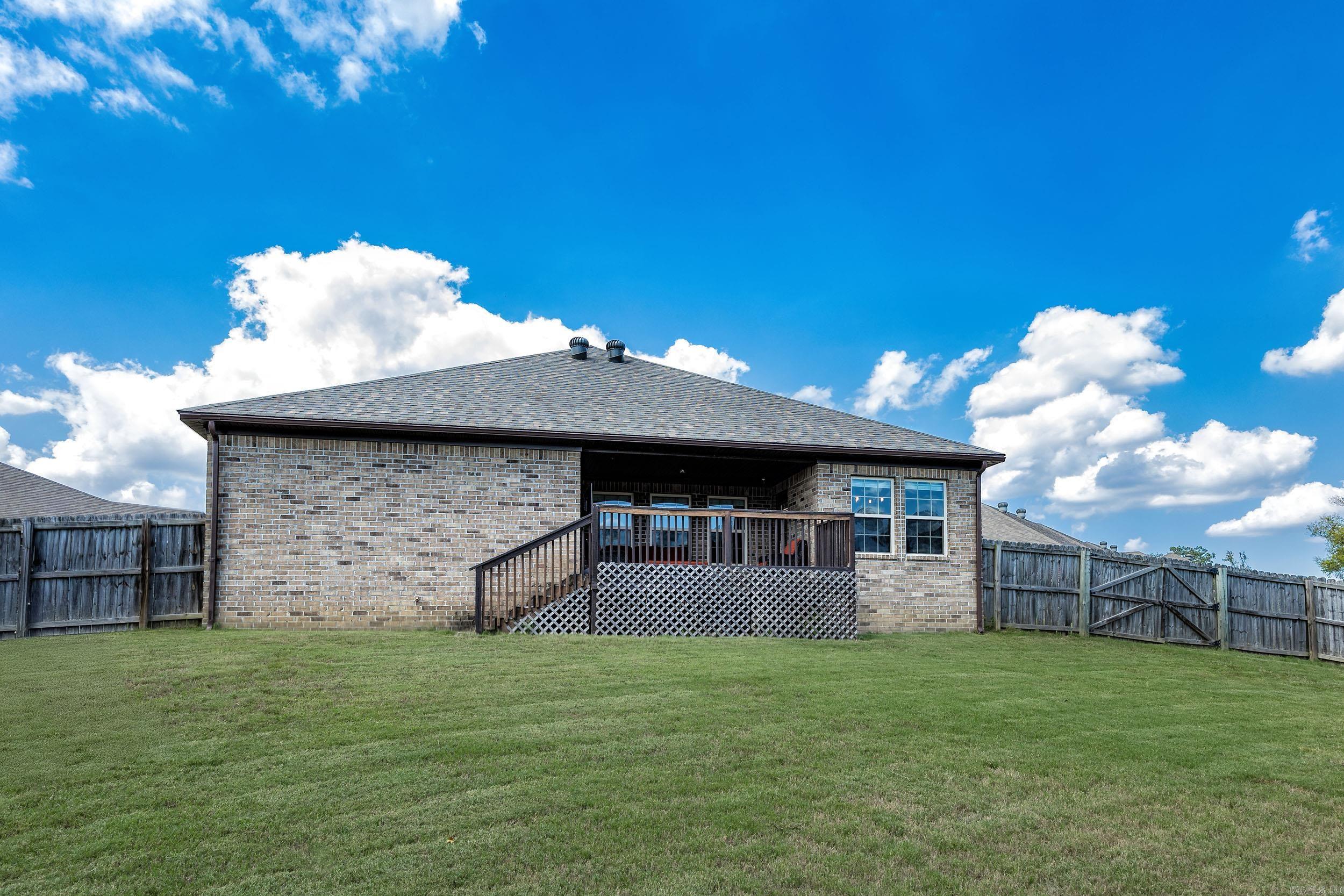 NORTH HAVEN - Residential