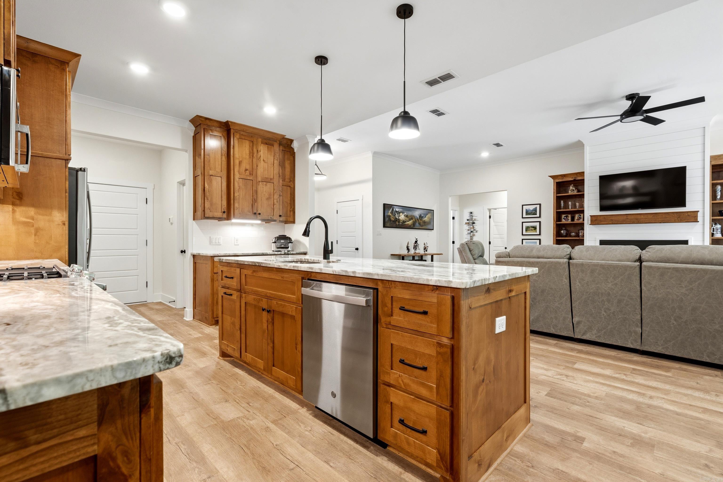 ESTRELLA - Residential