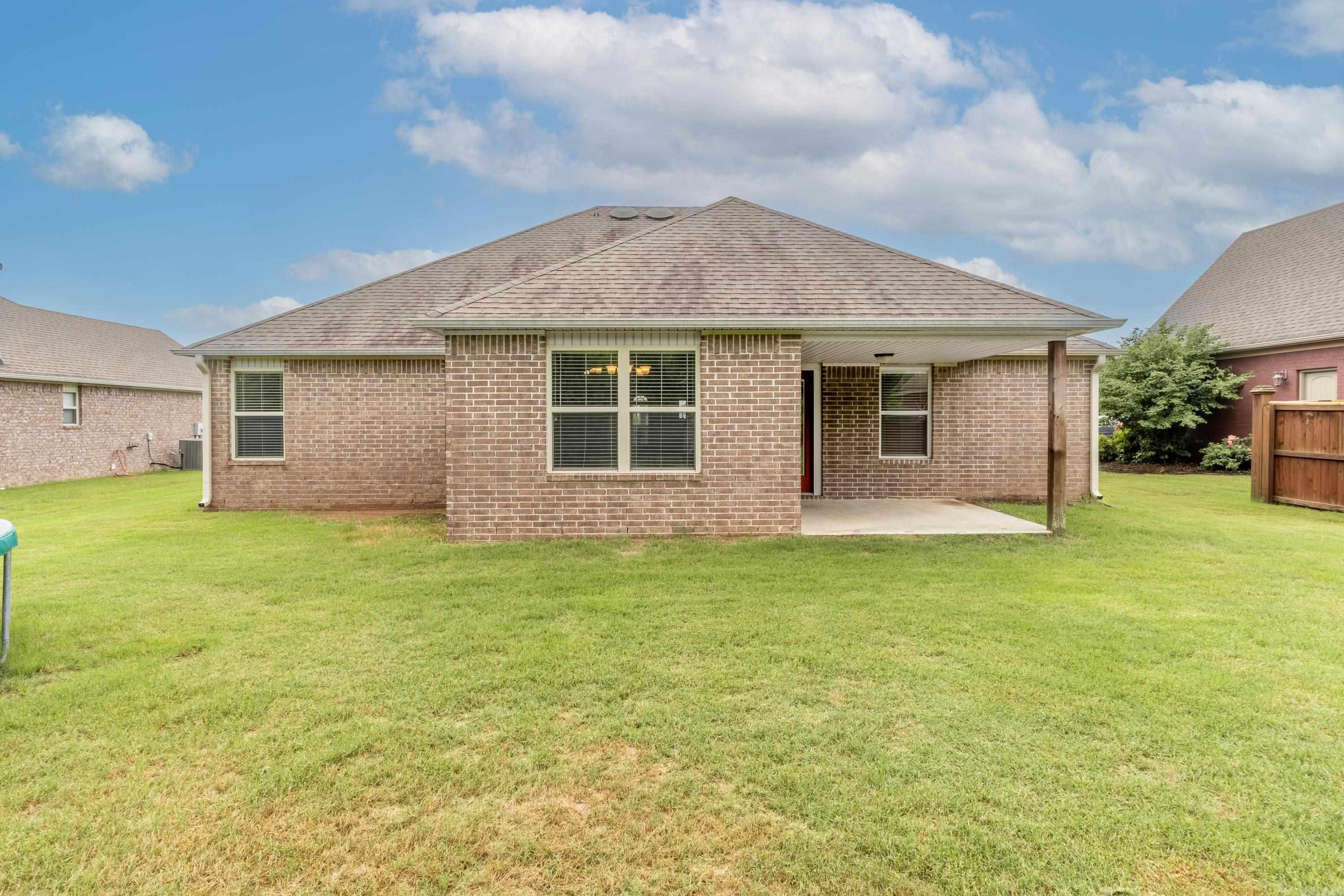 NORTH HILLS - Residential