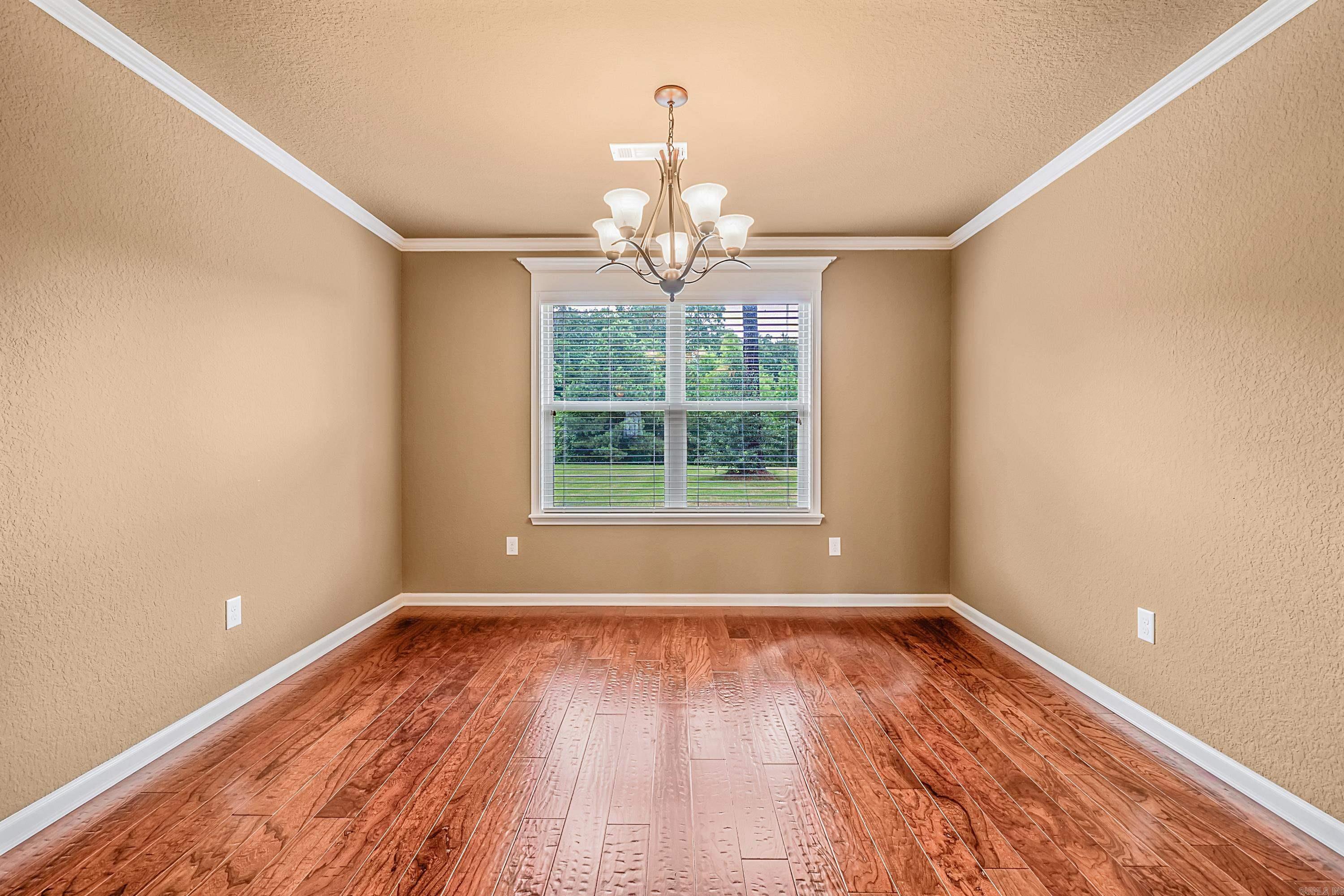 NORTH HILLS - Residential