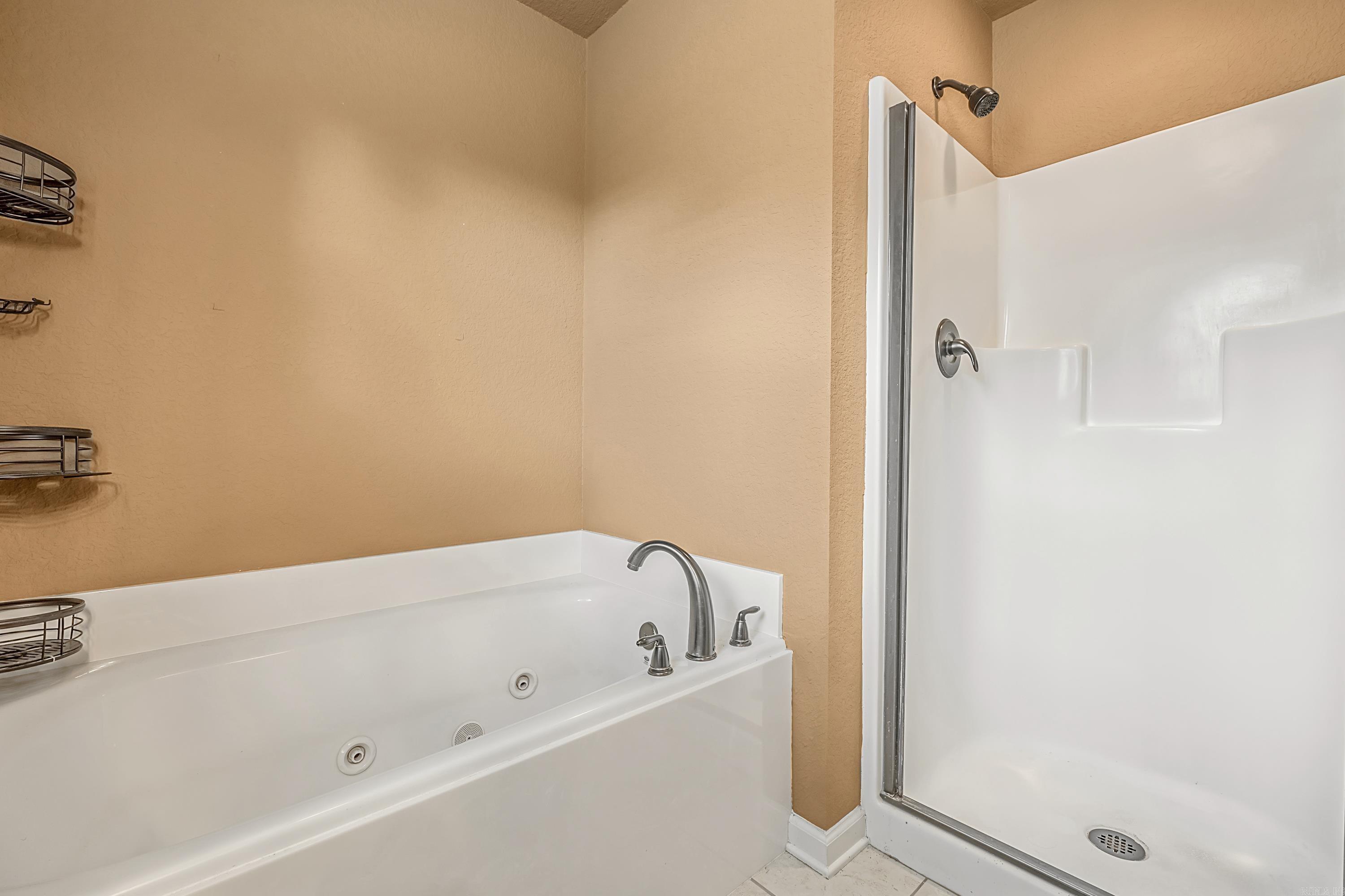 NORTH HILLS - Residential