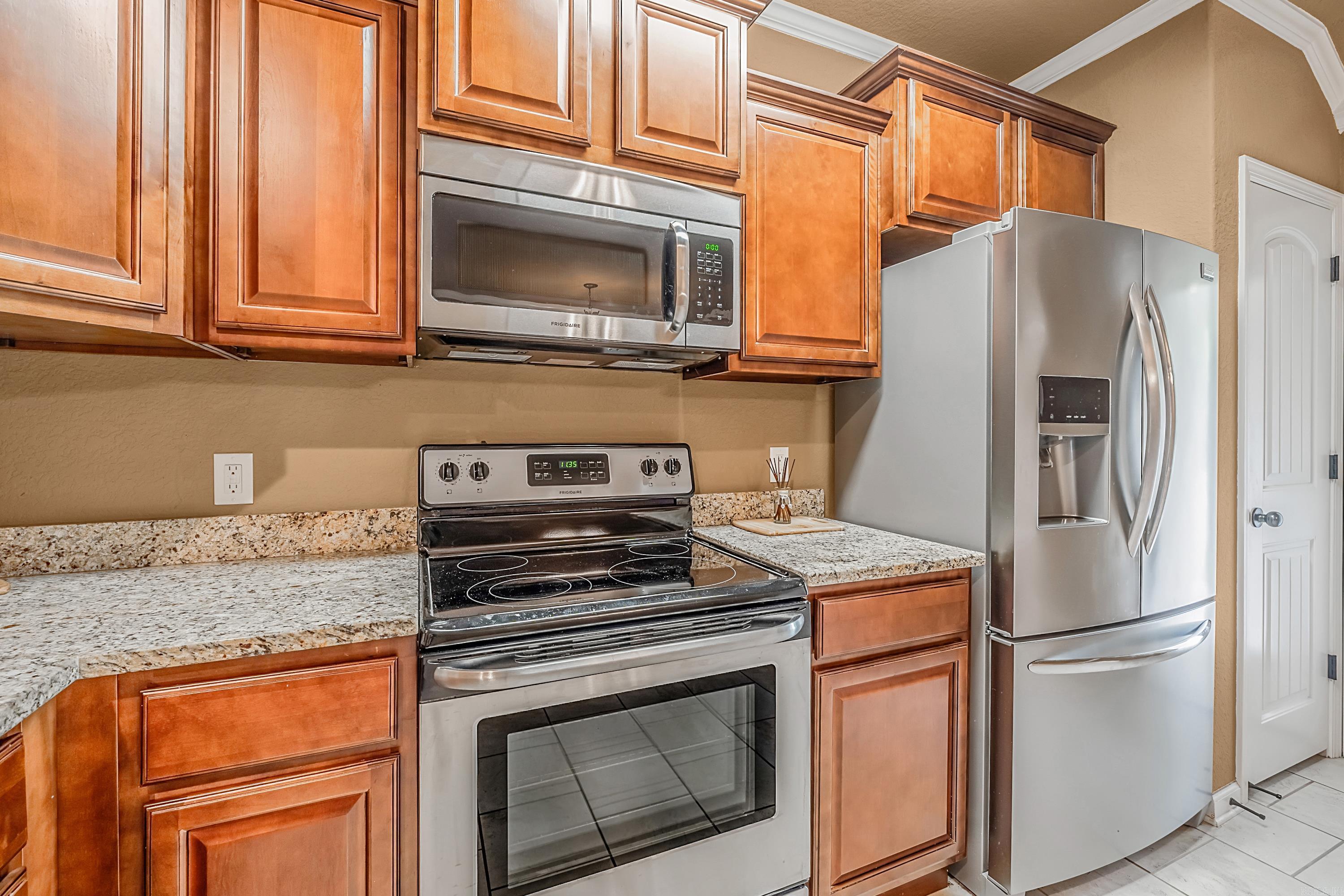 NORTH HILLS - Residential