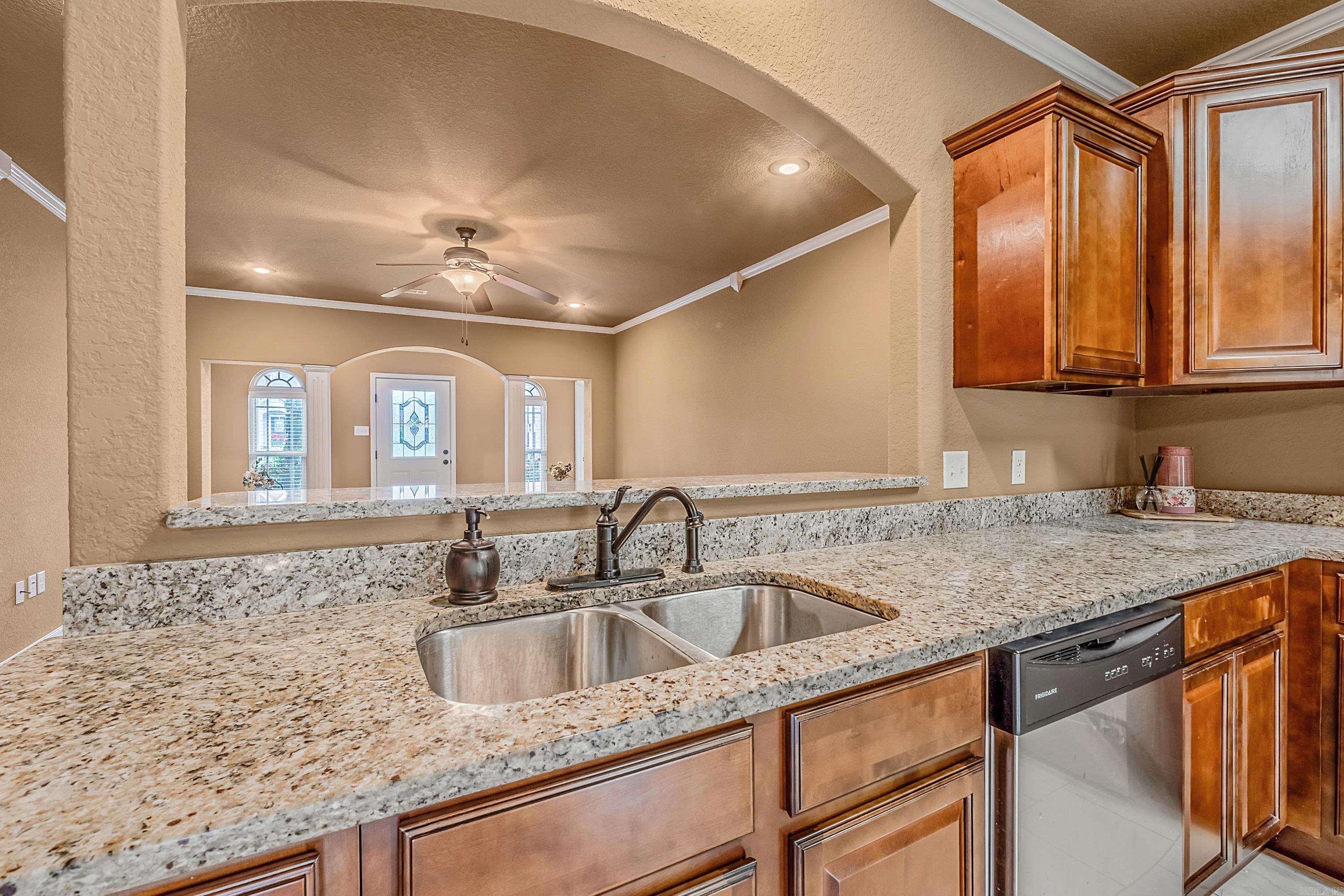 NORTH HILLS - Residential