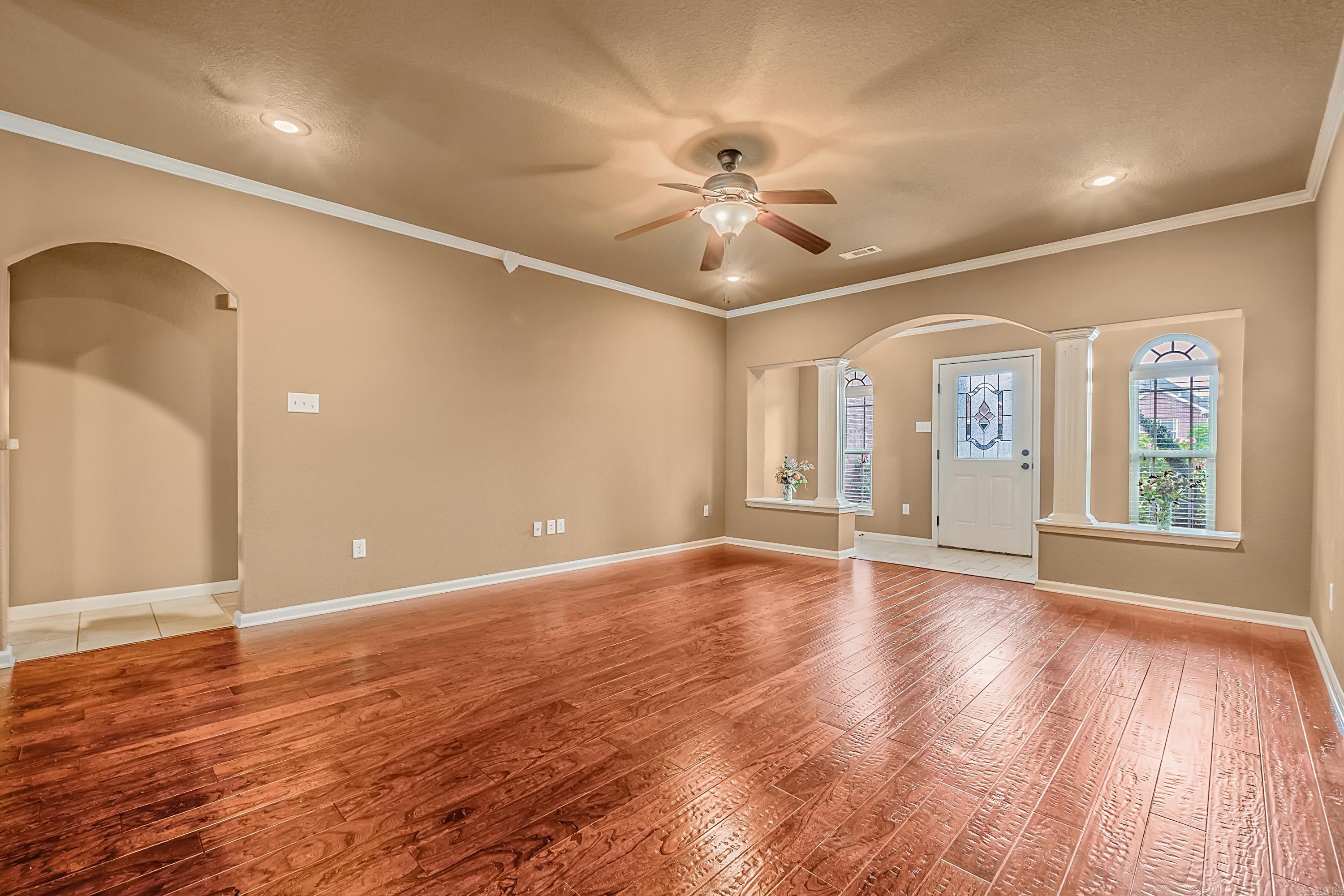 NORTH HILLS - Residential