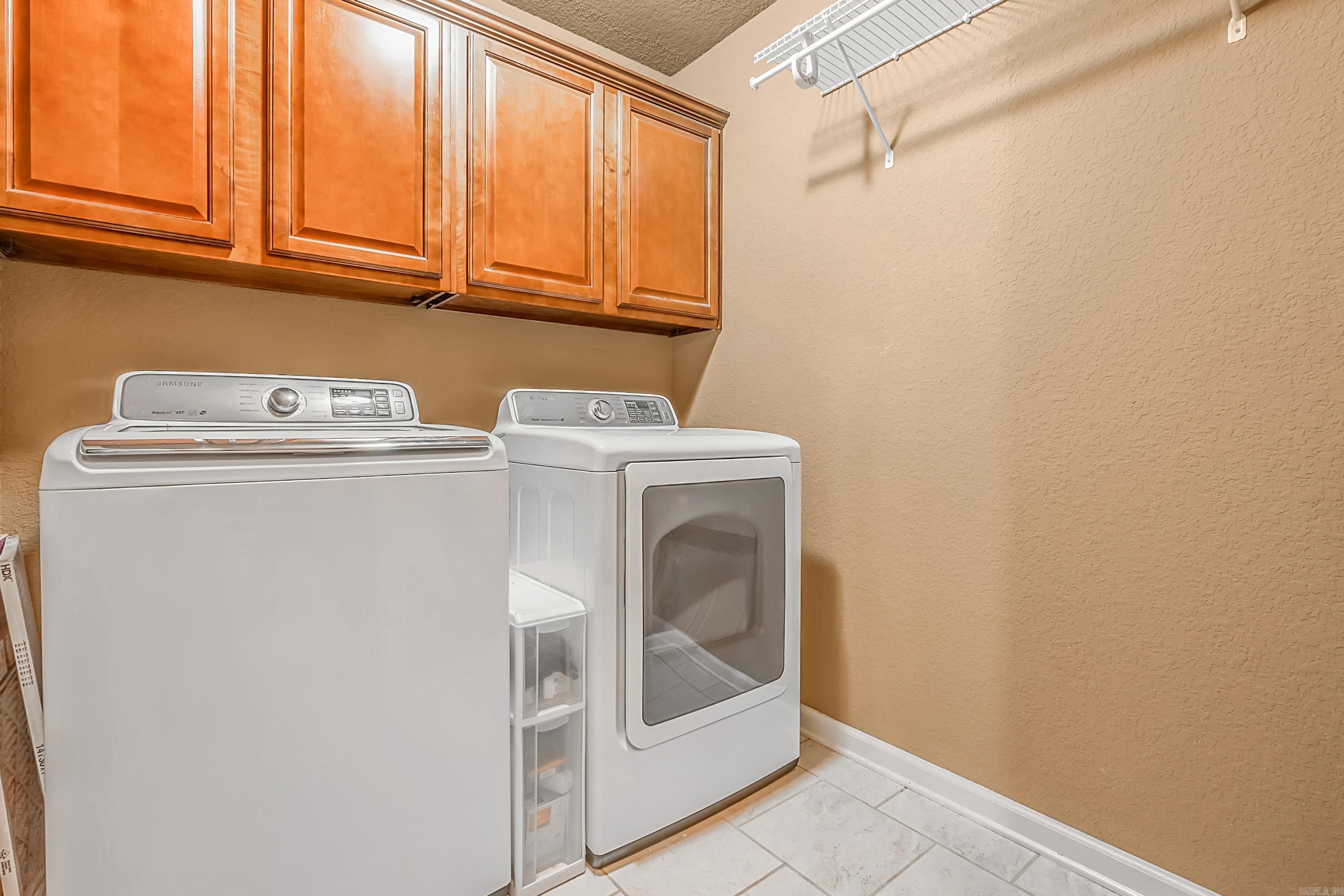 NORTH HILLS - Residential