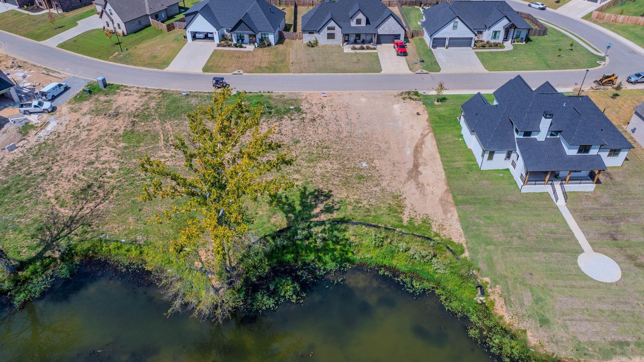 Severn Landing @ Hurricane Lake - Land
