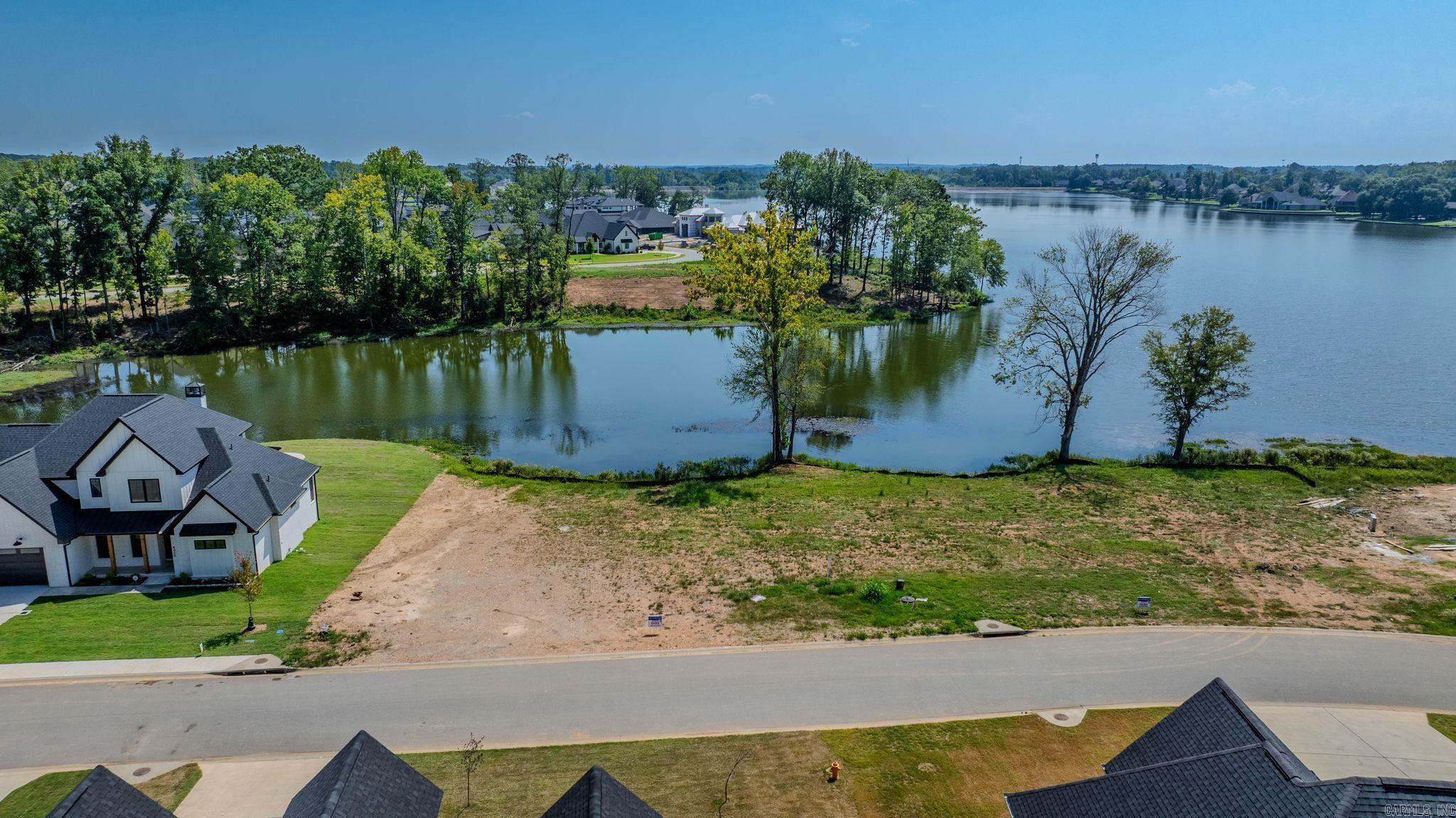 Severn Landing @ Hurricane Lake - Land