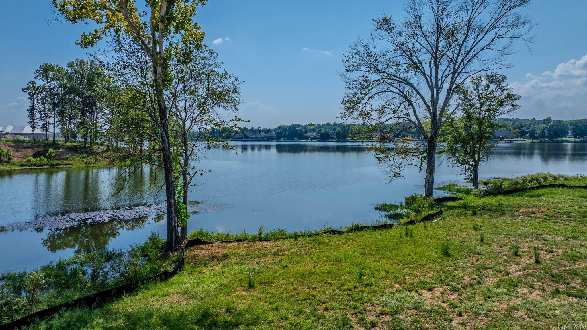 Severn Landing @ Hurricane Lake - Land