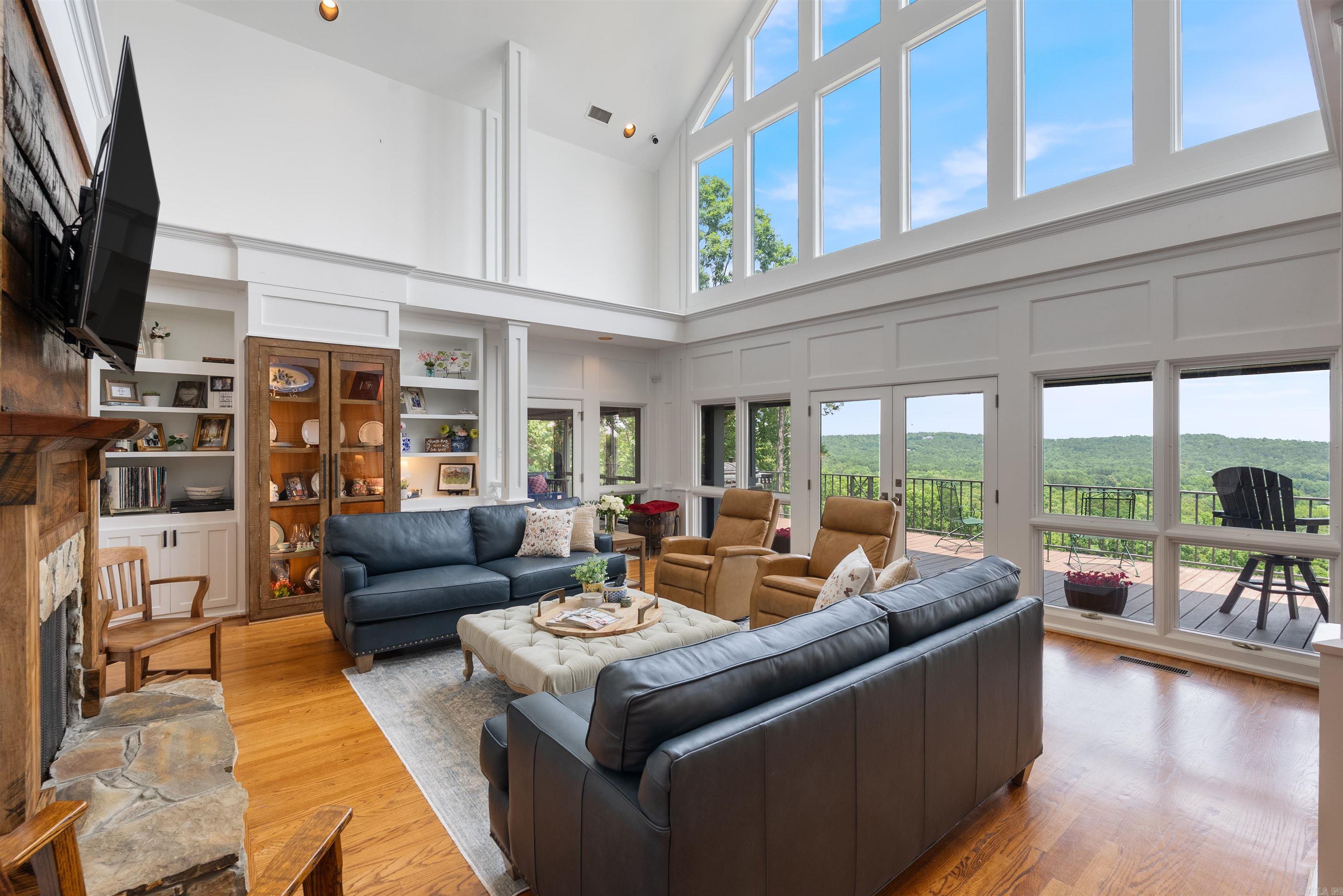 RIDGEFIELD ESTATES - Residential