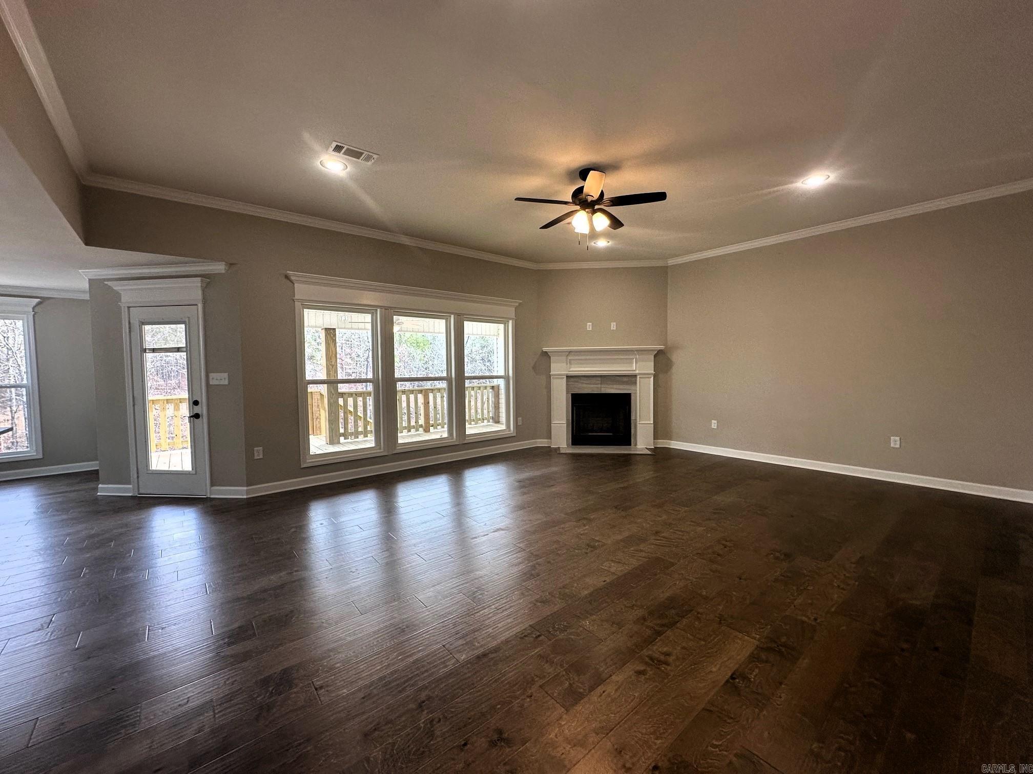 PINEWOOD ESTATES - Residential