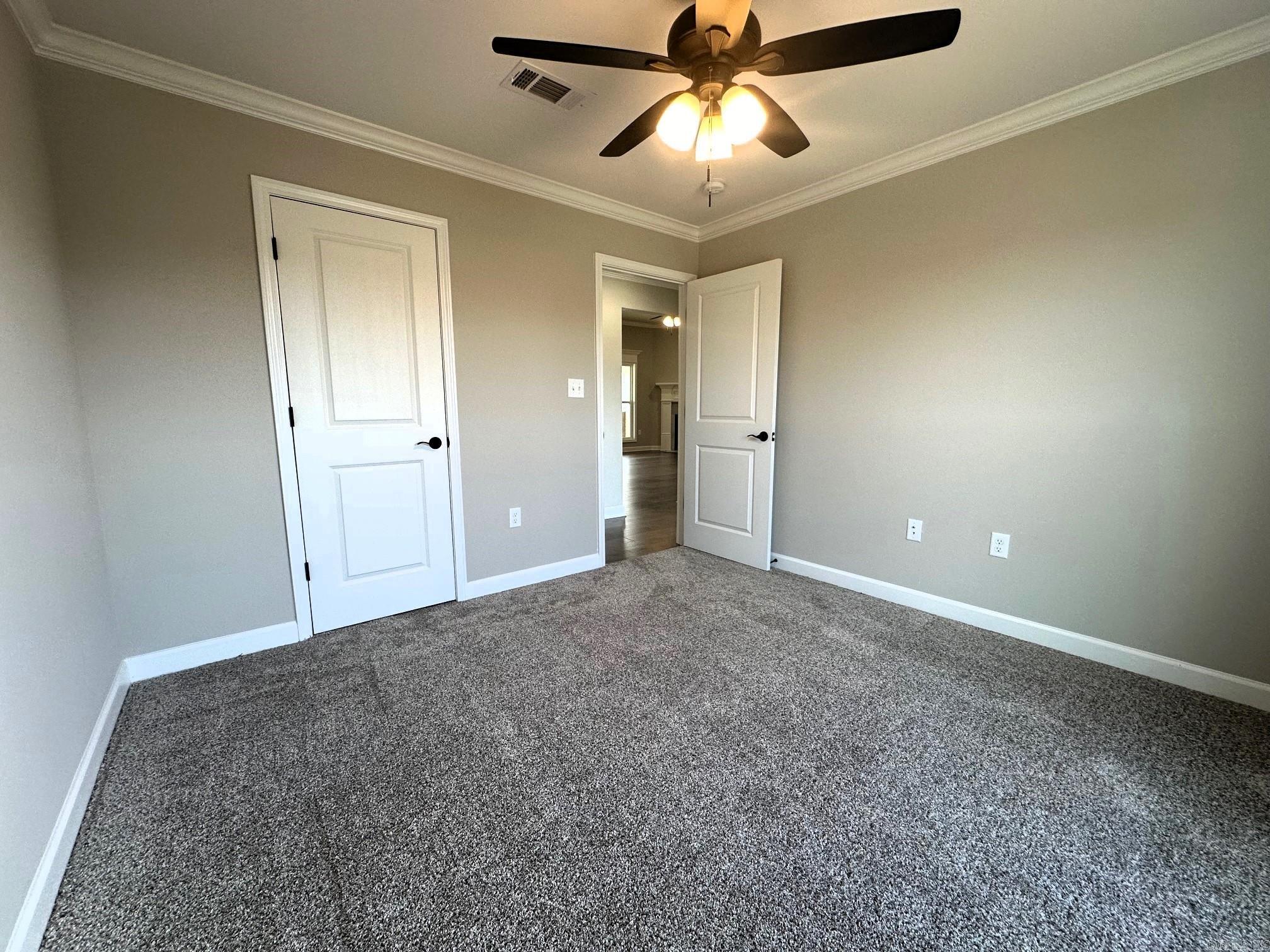 PINEWOOD ESTATES - Residential