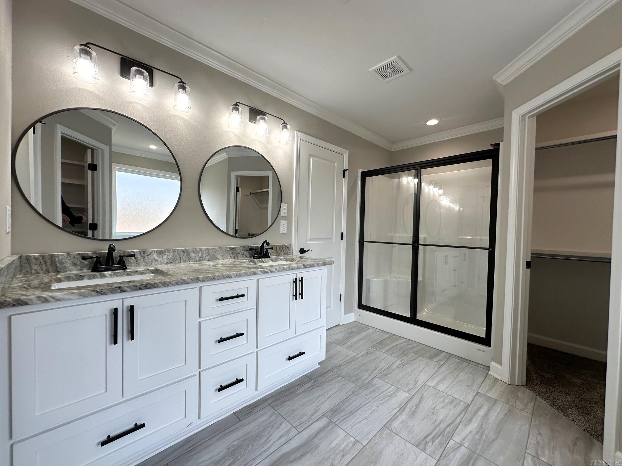 PINEWOOD ESTATES - Residential