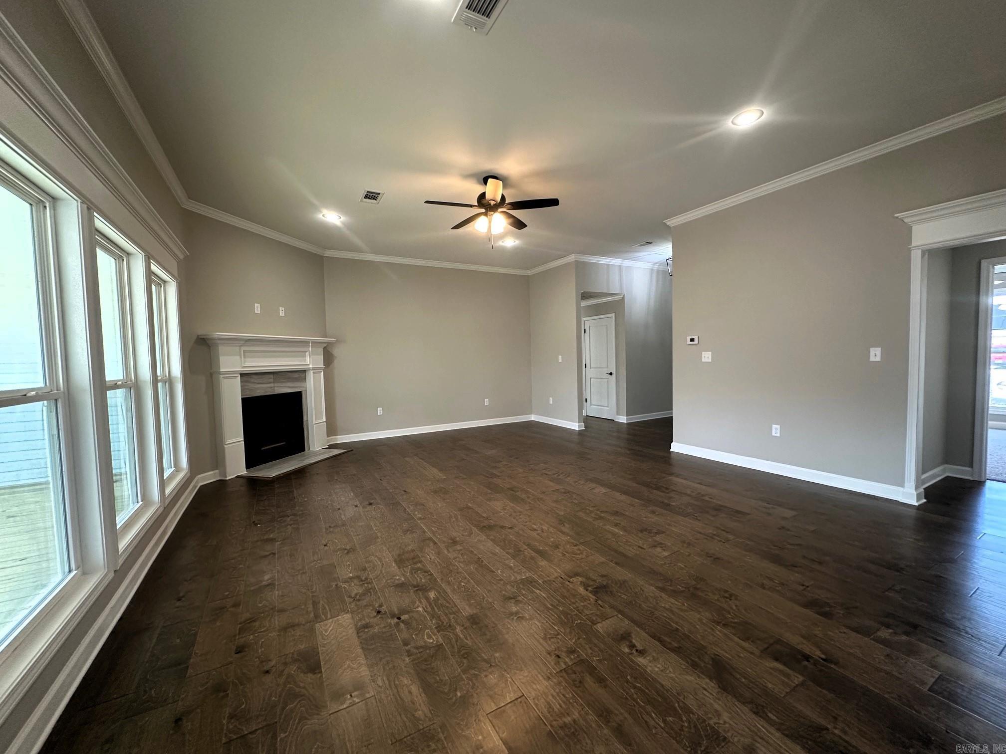 PINEWOOD ESTATES - Residential