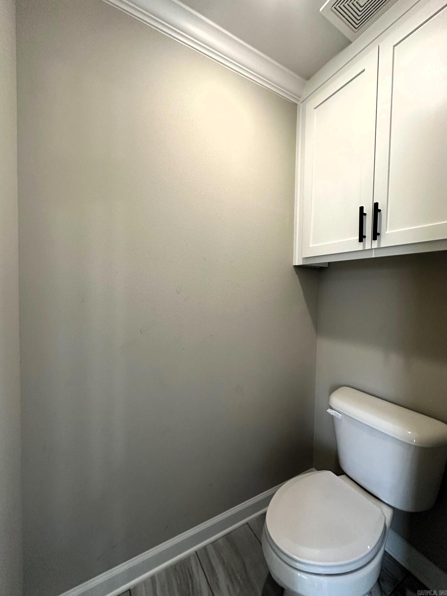 PINEWOOD ESTATES - Residential